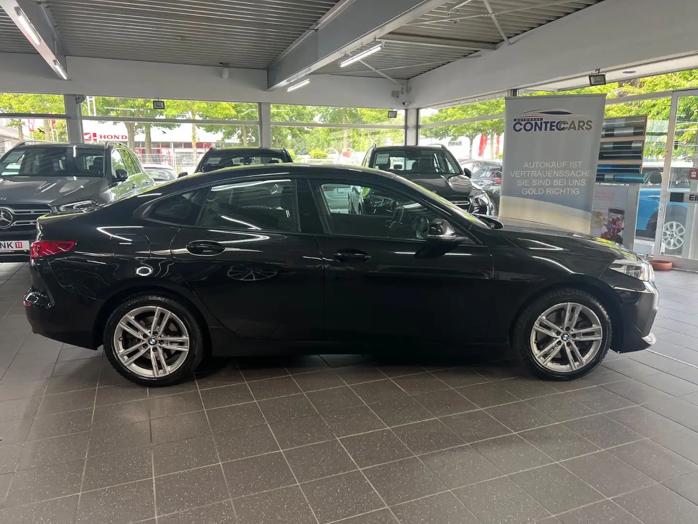 BMW 220 220d Gran Coupé Advantage DAB+DIS+LED+HuD+PARK Schwarz - 1