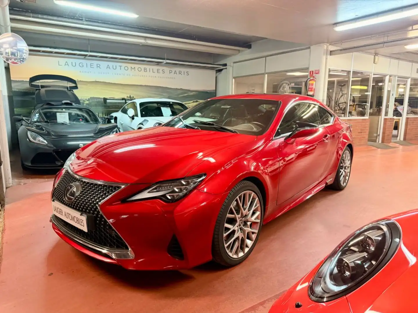 Lexus RC 300h 300H 2.5i HYBRID EXECUTIVE Rot - 1