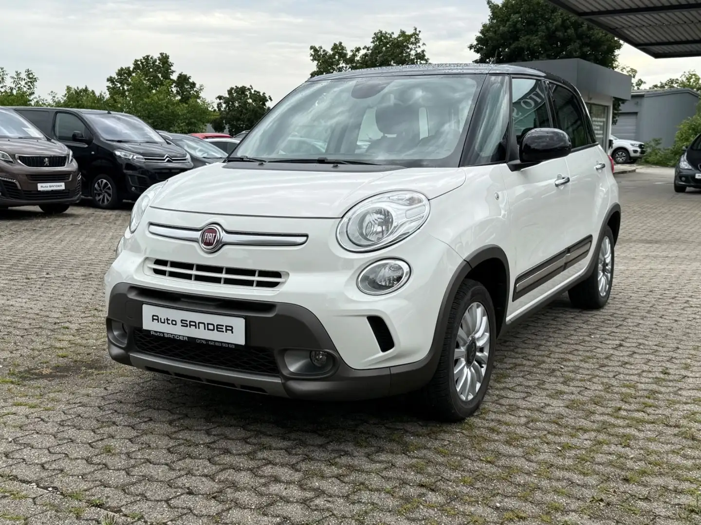 Fiat 500L Trekking ZAHNR:NEU/PANO/NAVI KAMERA/TEMPOM. Violet - 1