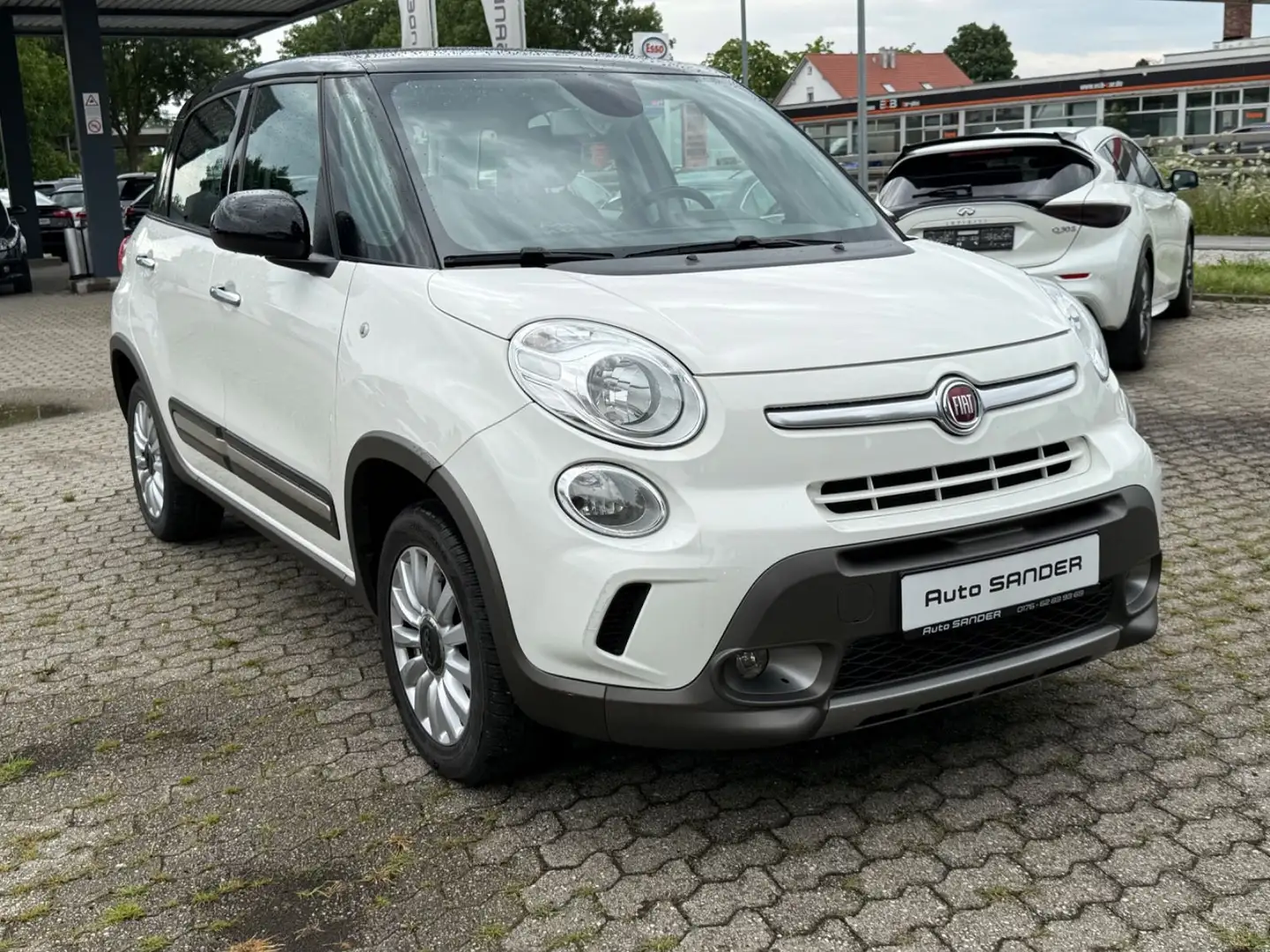 Fiat 500L Trekking ZAHNR:NEU/PANO/NAVI KAMERA/TEMPOM. Violet - 2