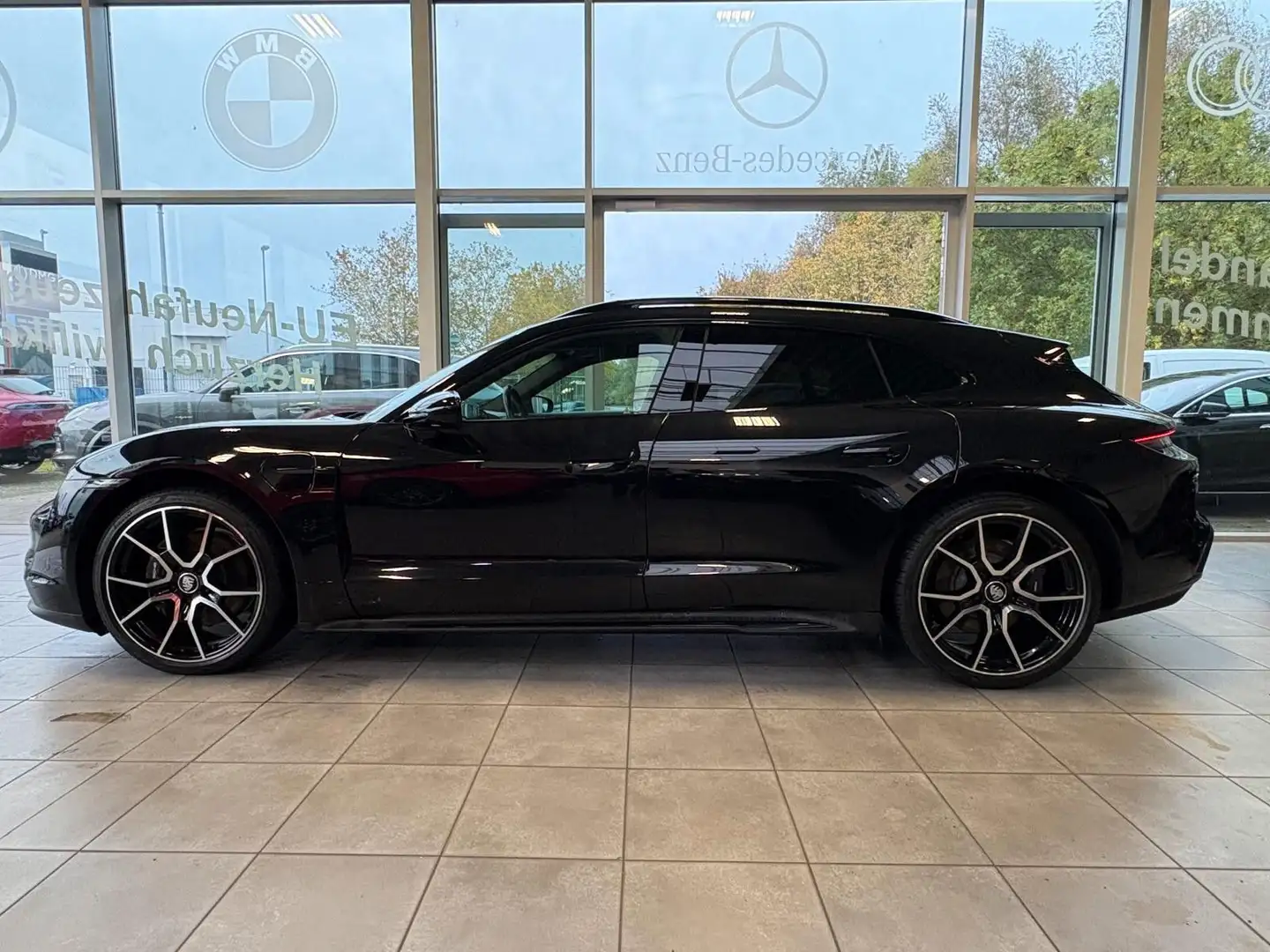 Porsche Taycan Sport Turismo/Sportchrono/Bose/Pano/ Noir - 2