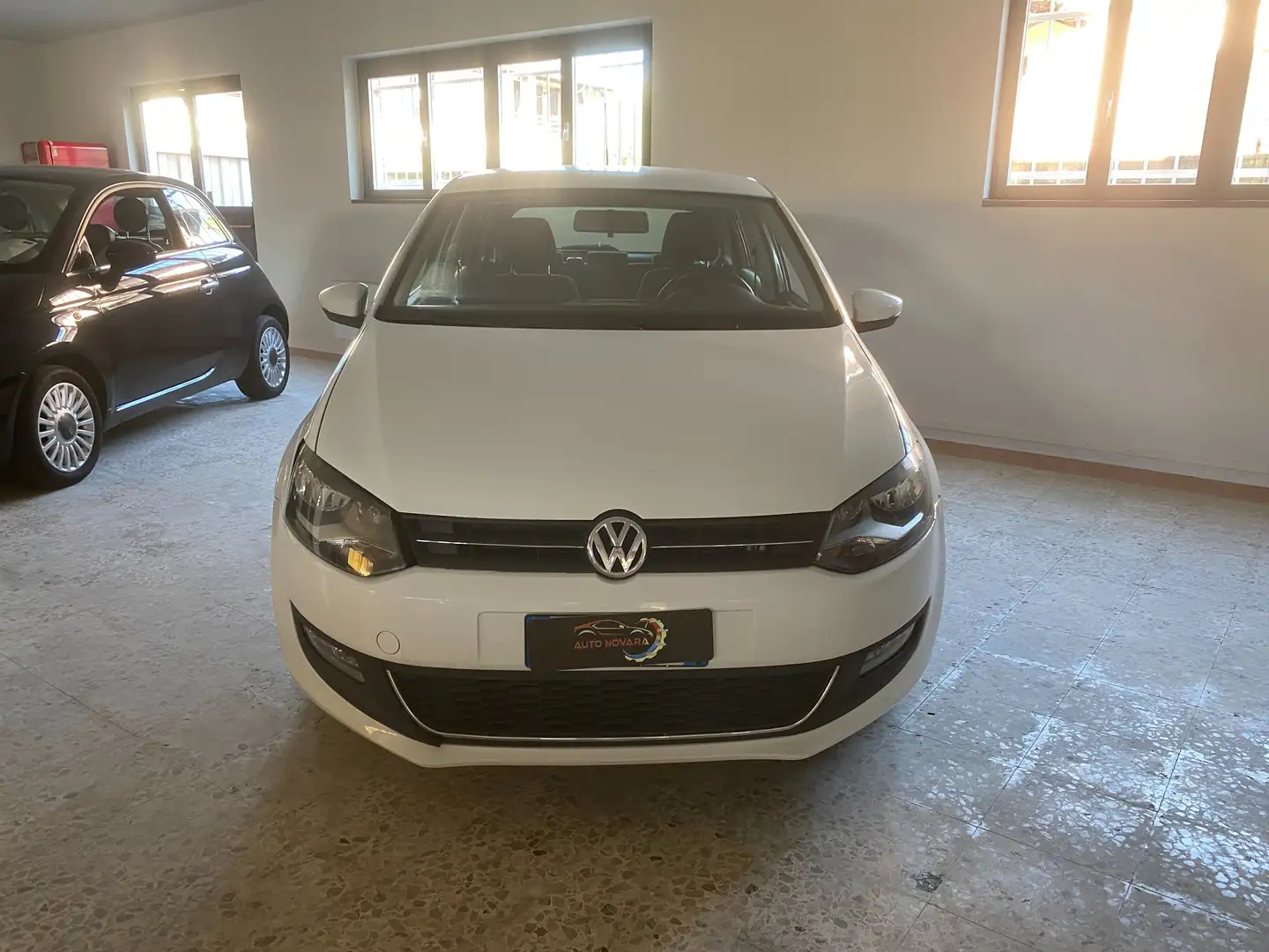 Volkswagen Polo Polo V 2009 5p 1.2 tsi Highline 105cv dsg Weiß - 2