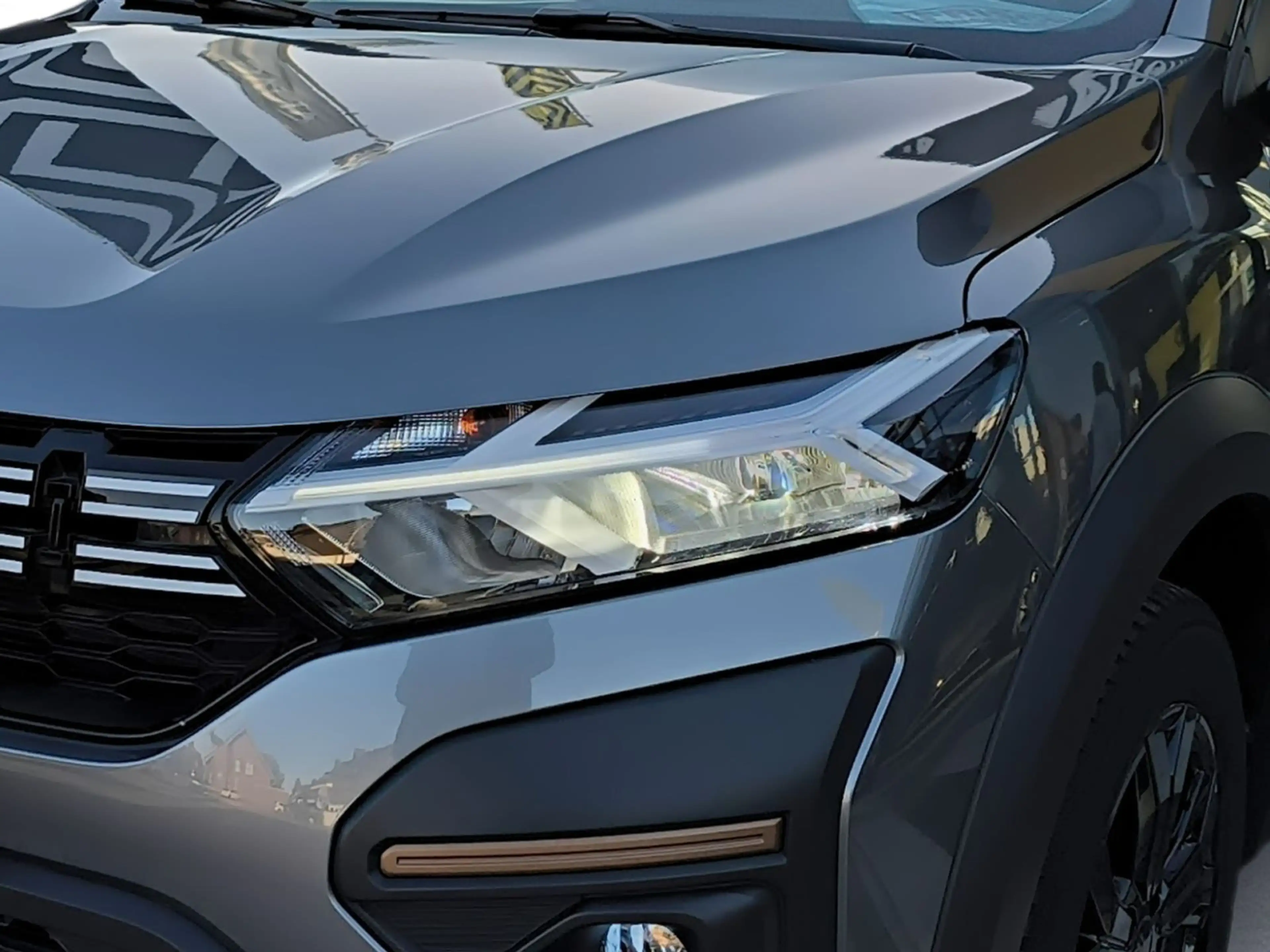 Dacia Jogger 1.6 E-TECH Hybrid 140 Extreme*Klimaautoma — photo 5
