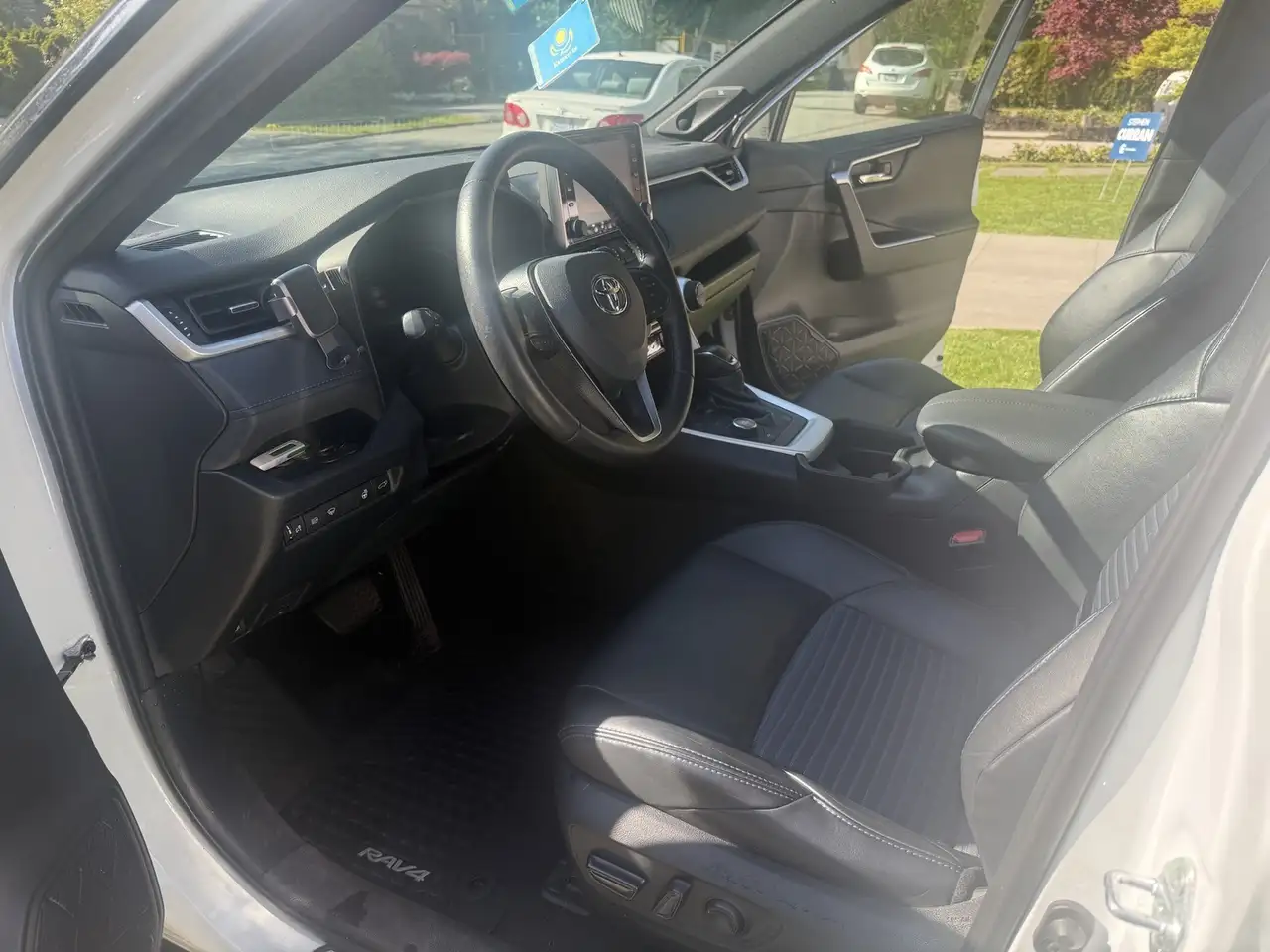 Toyota RAV 4 снимка Toyota RAV 4