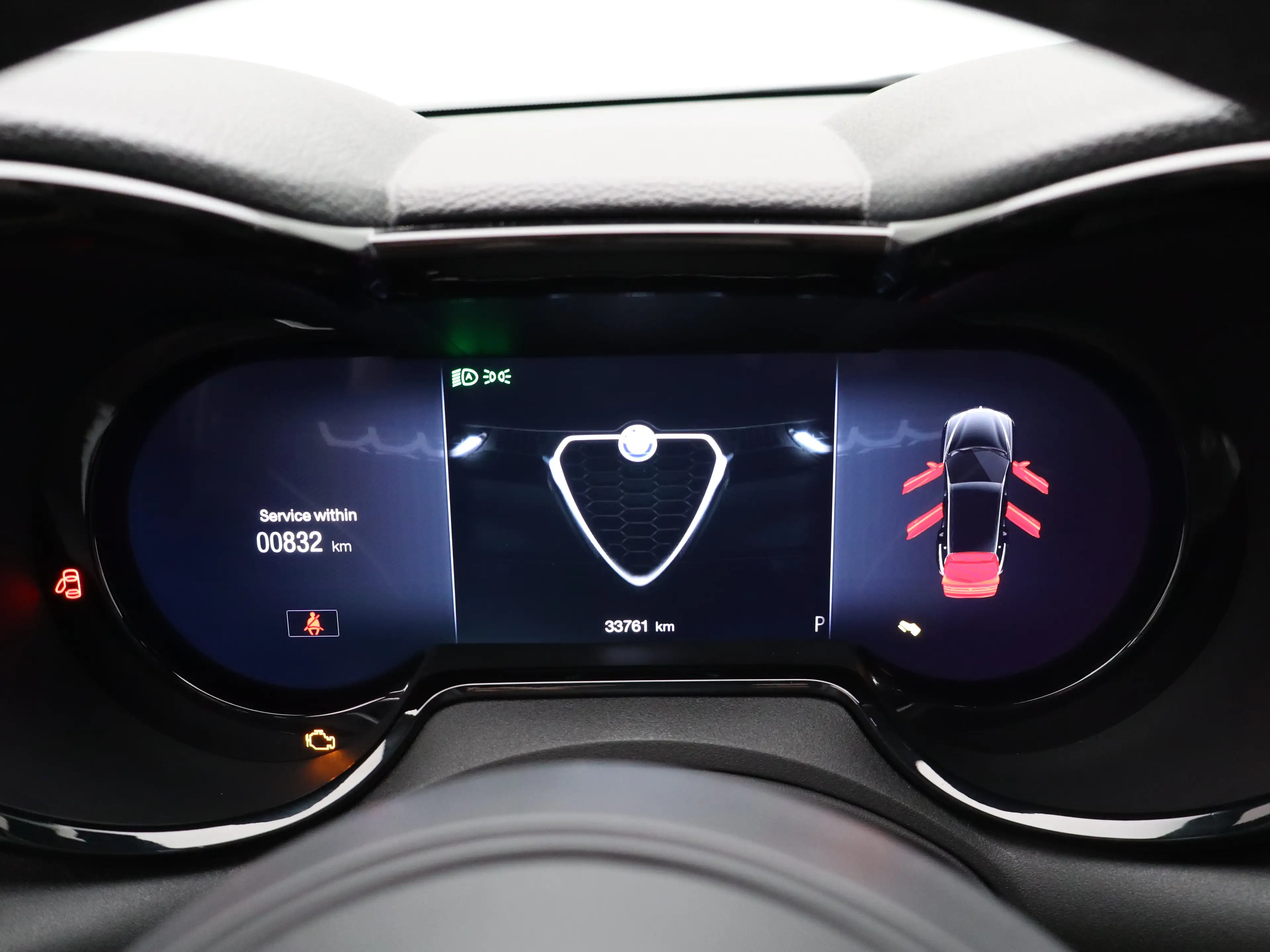 Alfa Romeo Tonale 1.5T Hybrid Veloce | Achterbank met armsteun en sk — photo 4