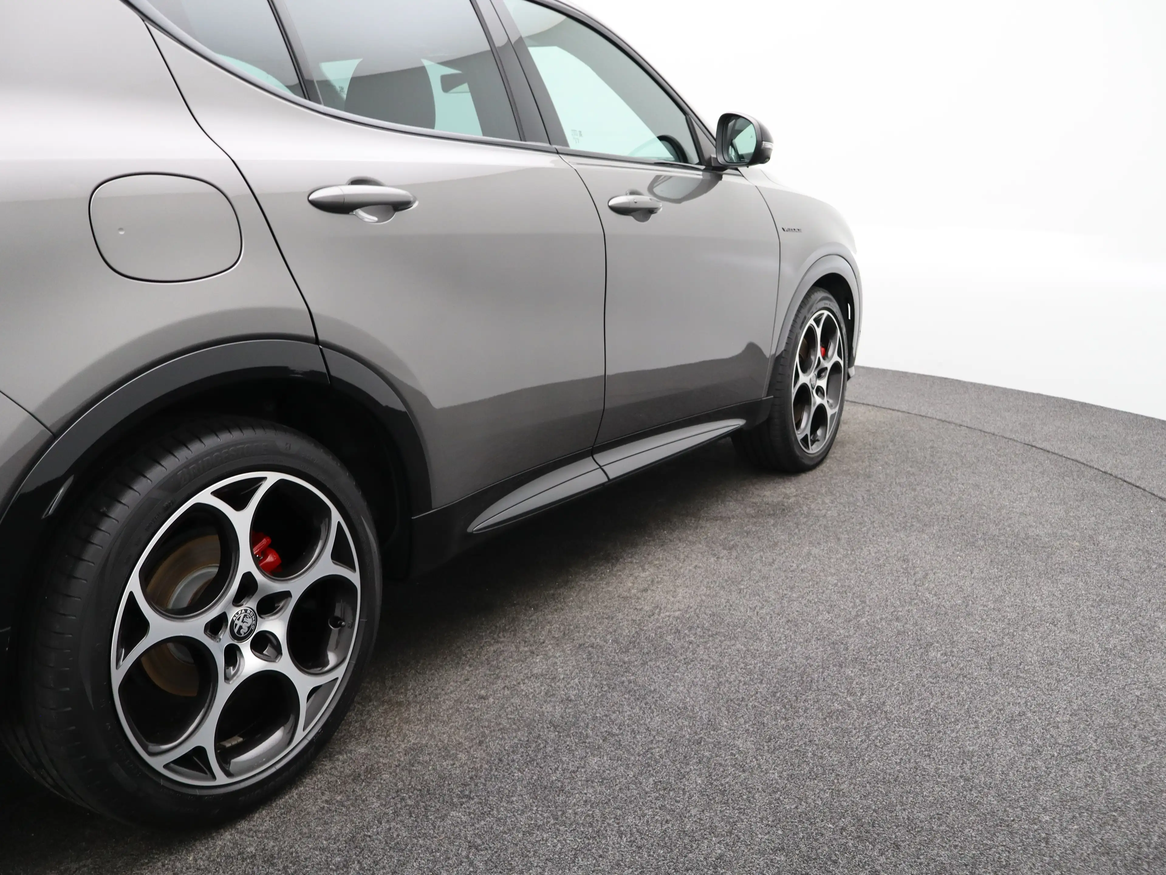 Alfa Romeo Tonale 1.5T Hybrid Veloce | Achterbank met armsteun en sk — photo 50