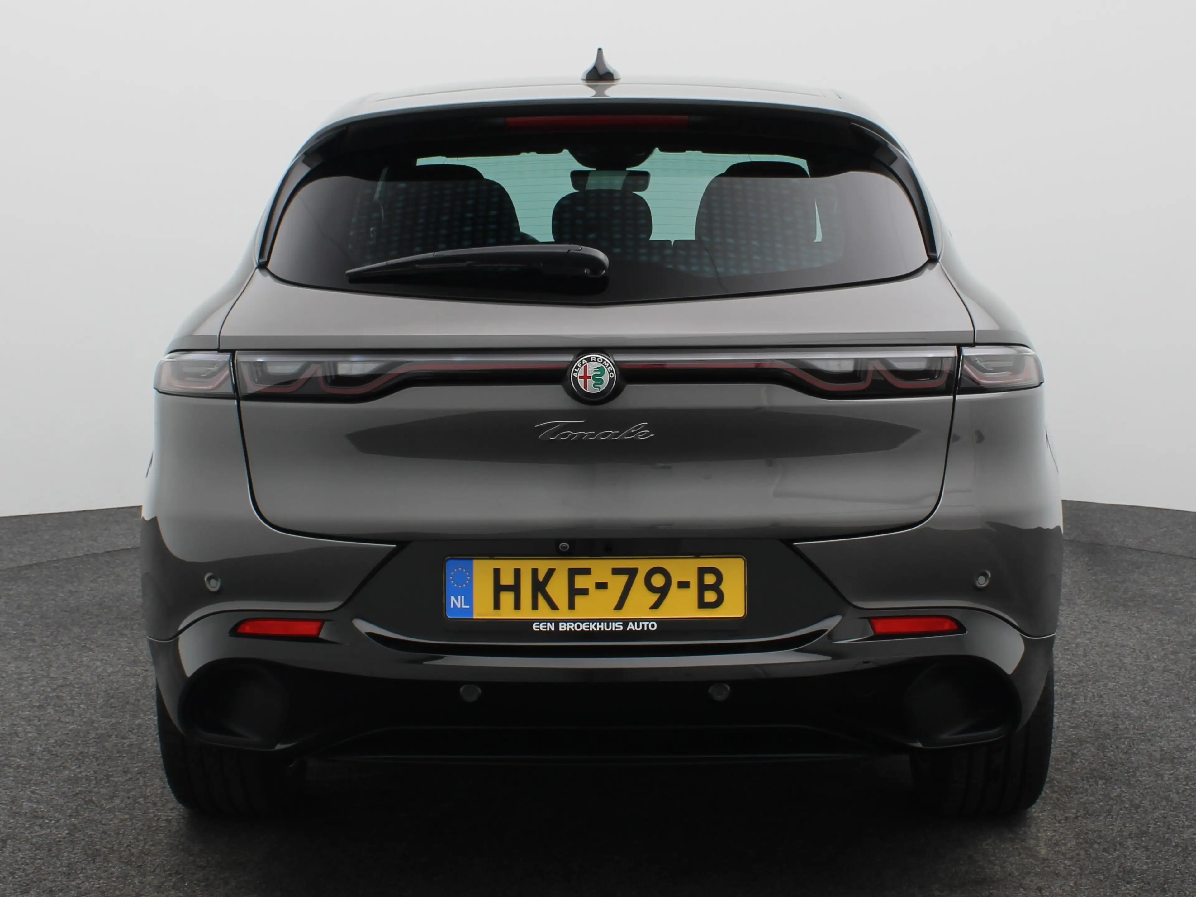 Alfa Romeo Tonale 1.5T Hybrid Veloce | Achterbank met armsteun en sk — photo 6