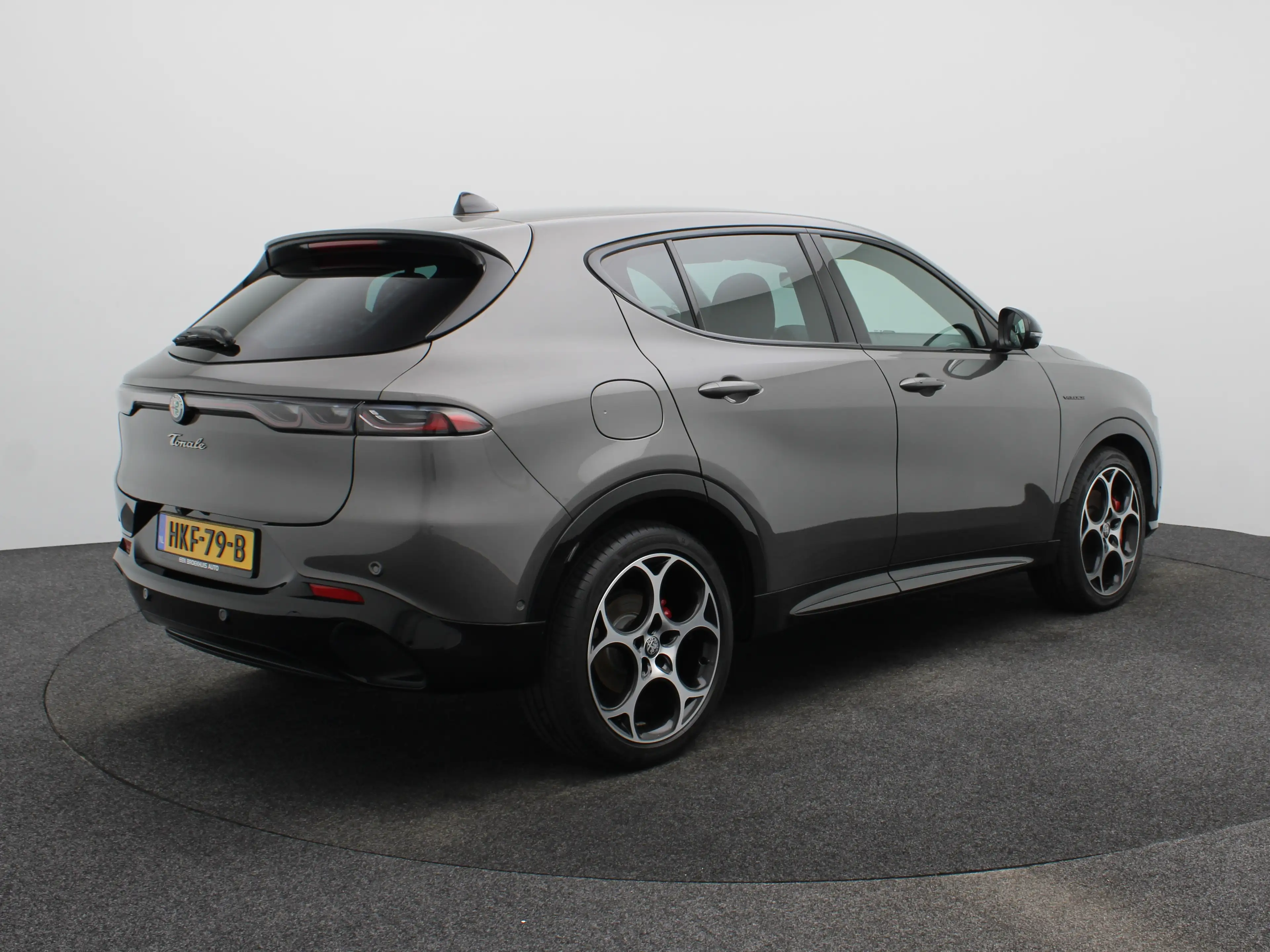 Alfa Romeo Tonale 1.5T Hybrid Veloce | Achterbank met armsteun en sk — photo 2
