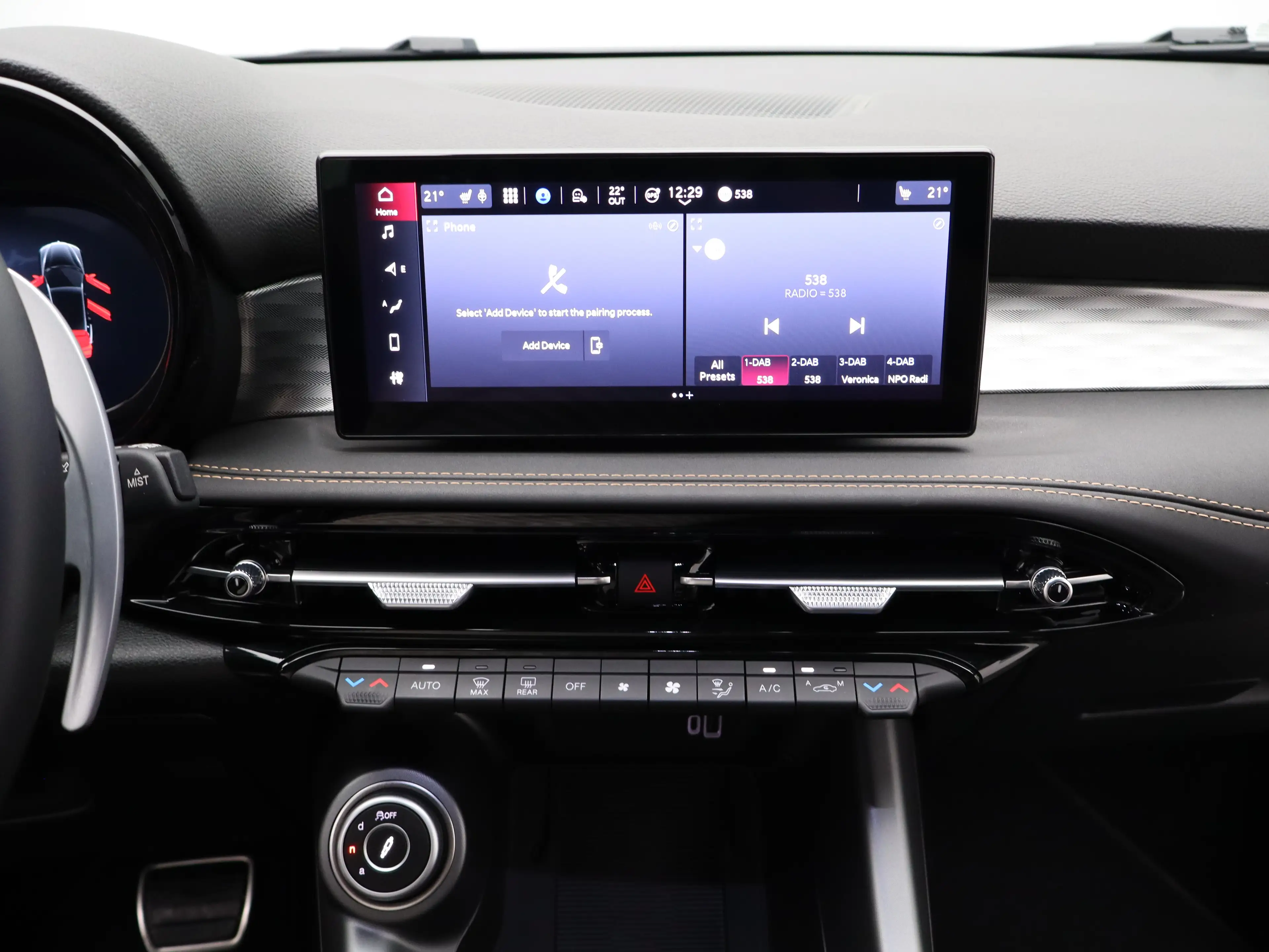 Alfa Romeo Tonale 1.5T Hybrid Veloce | Achterbank met armsteun en sk — photo 7