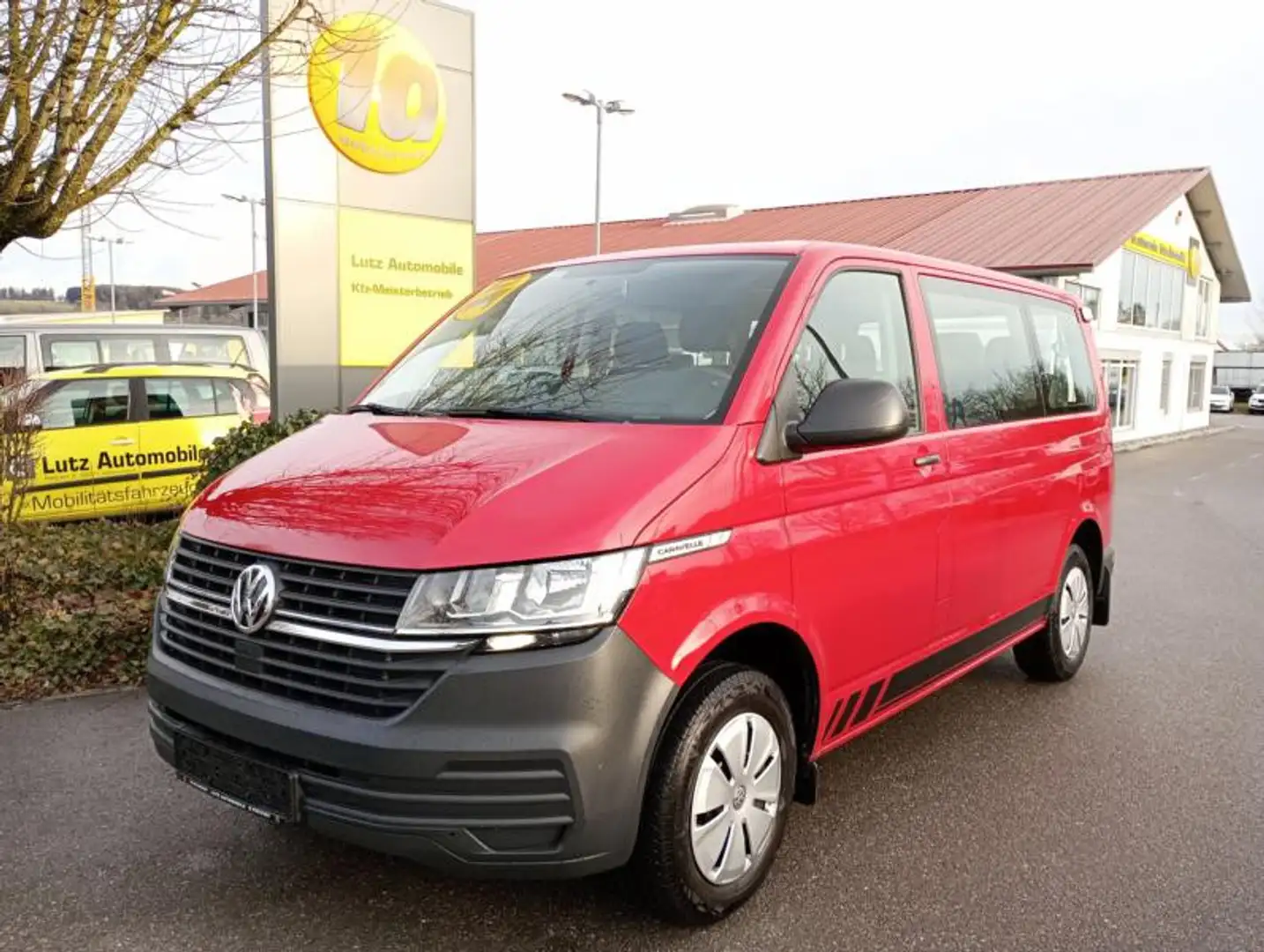 Volkswagen T6.1 Caravelle Trendline Diesel Rojo - 1