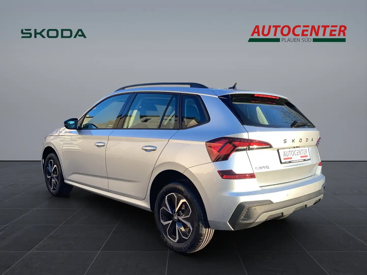 Skoda Kamiq Selection DSG mit Rückfahrkamera Grau - 2