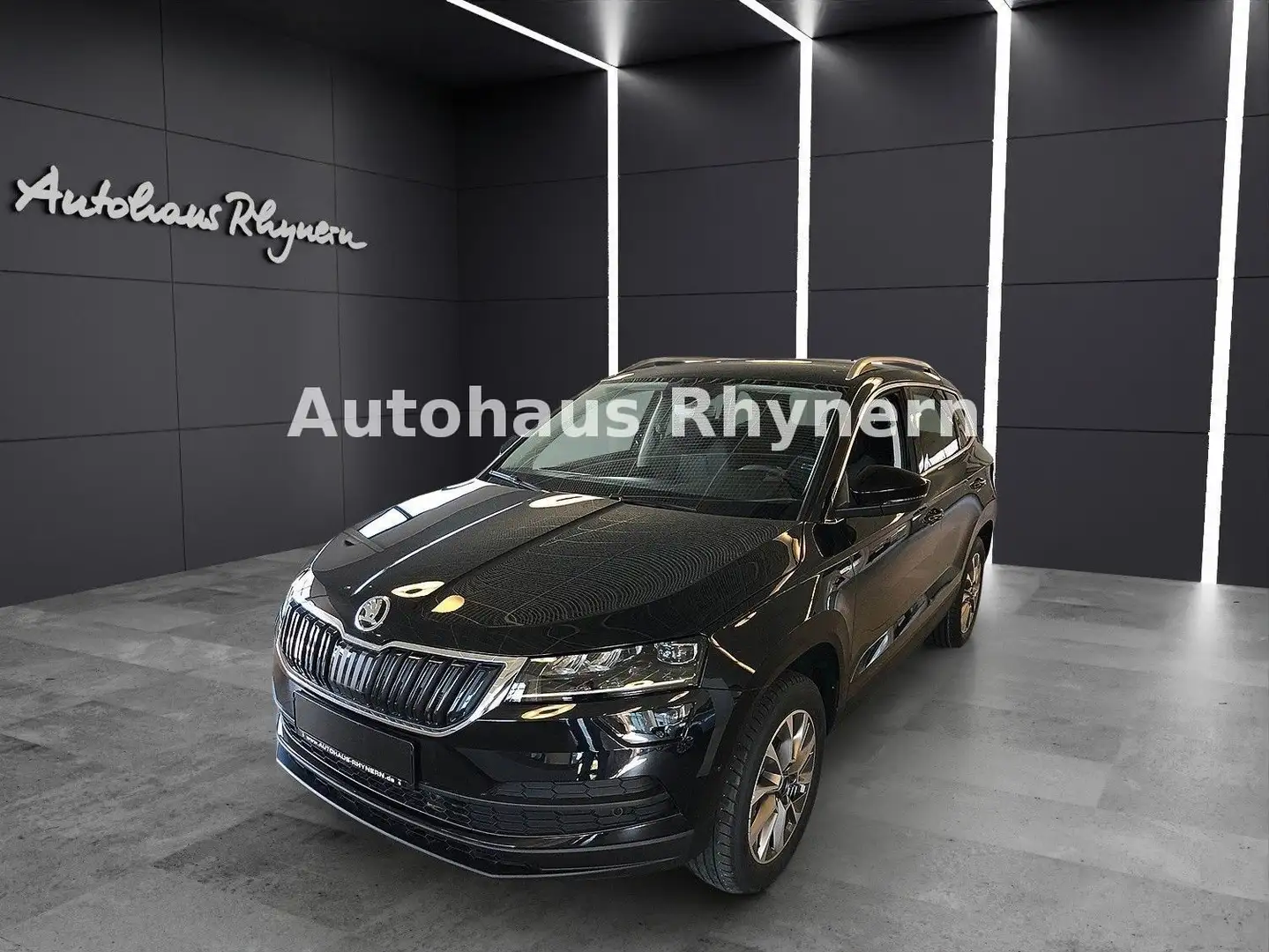 Skoda Karoq 2.0 TDI 110kW 4x4 DSG Clever Schwarz - 1