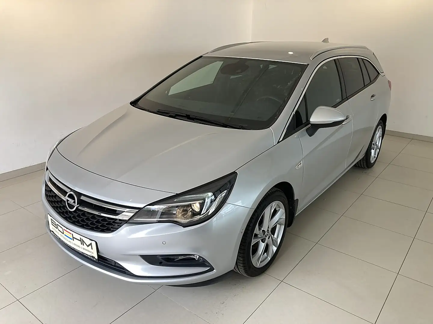 Opel Astra Kombi T.Benziner Dynamic-Ausstattung Silber - 1