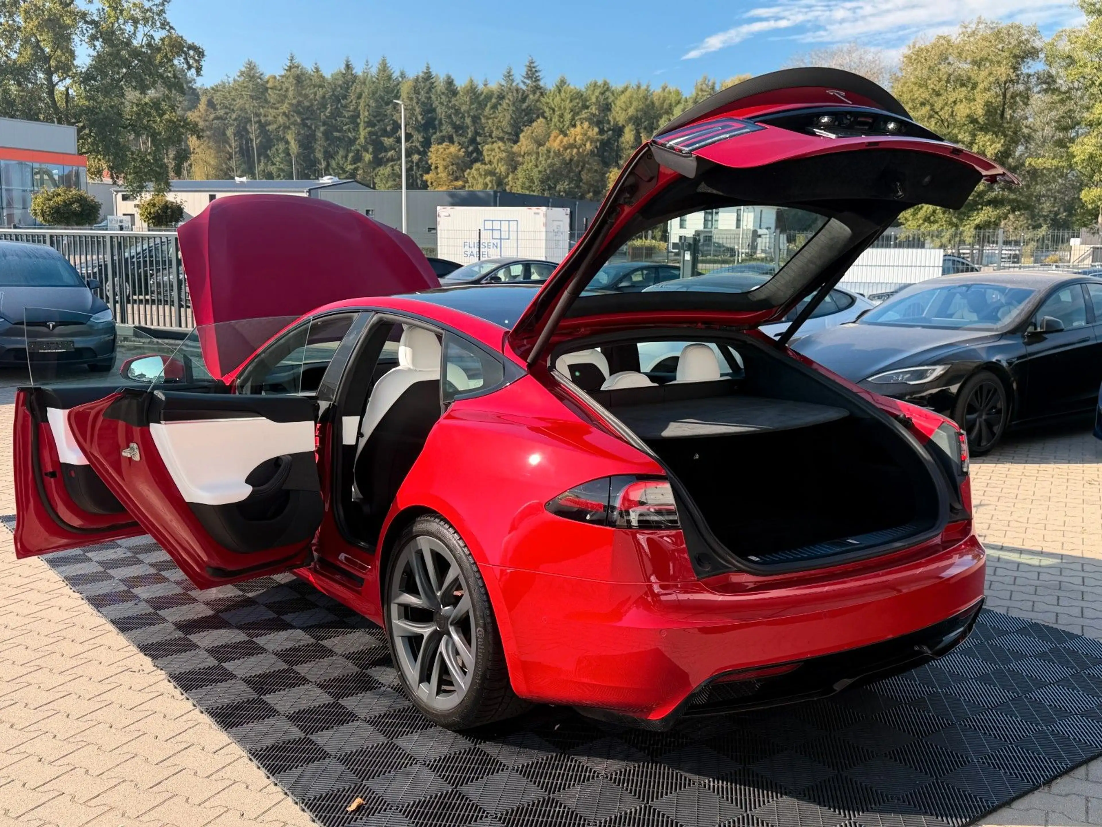 Tesla Model S MODEL S PLAID | ENHANCED AP | 21" | MATRIX — photo 10