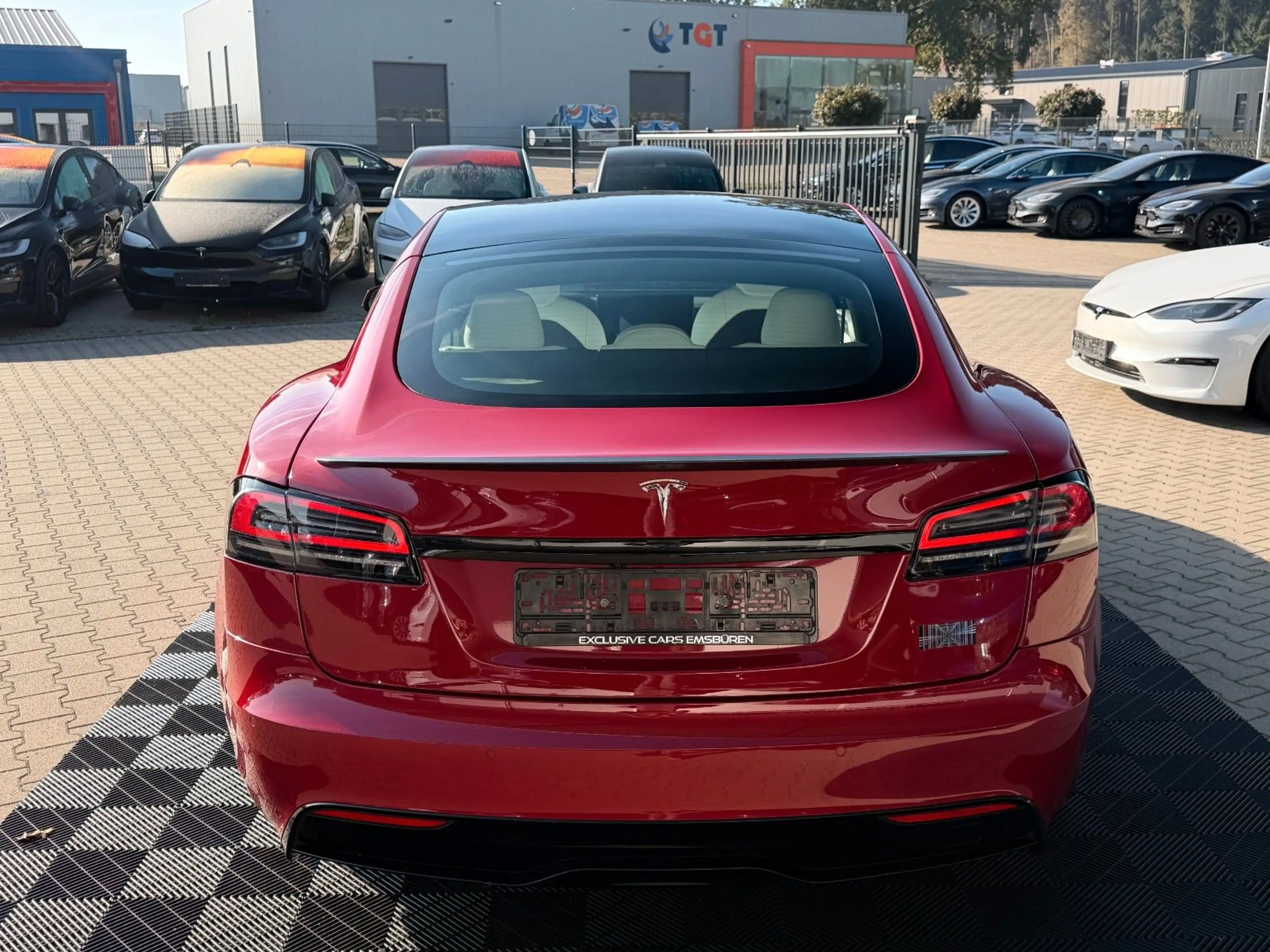 Tesla Model S MODEL S PLAID | ENHANCED AP | 21" | MATRIX — photo 4