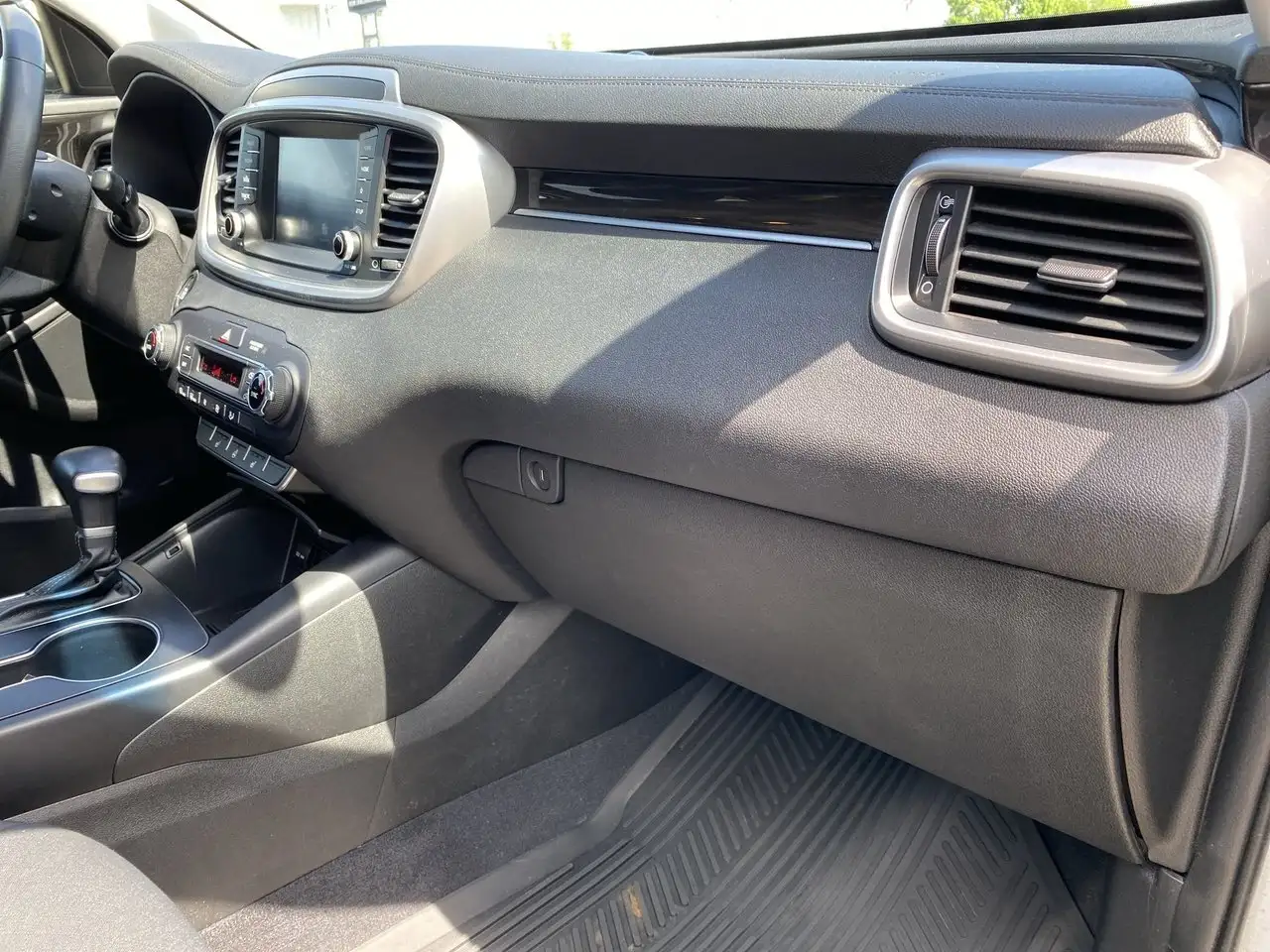 Kia Sorento снимка Kia Sorento