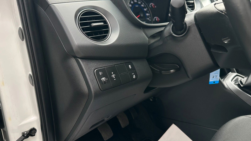 Hyundai i10 1.HAND/NAVI/SHZ/PDC/LHZ/CLIM.AT/GARANT/8FACH — photo 9