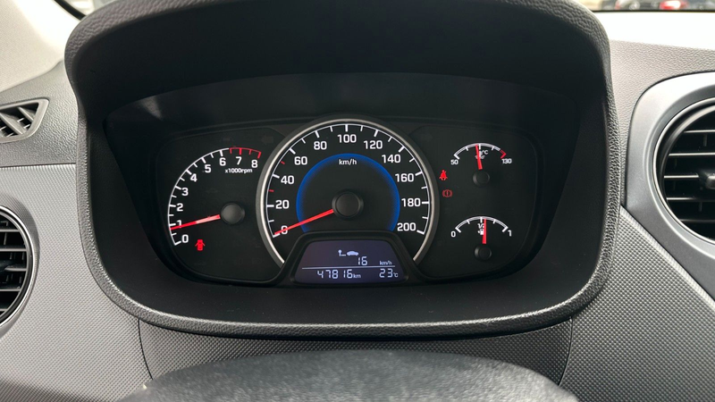 Hyundai i10 1.HAND/NAVI/SHZ/PDC/LHZ/CLIM.AT/GARANT/8FACH — photo 11