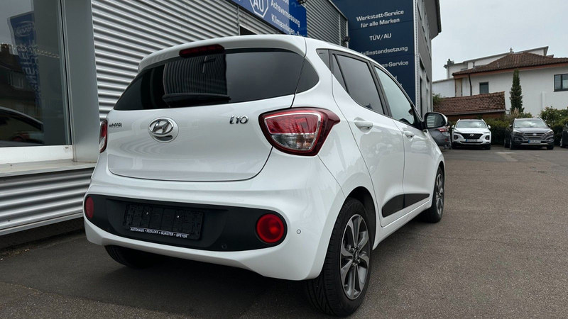 Hyundai i10 1.HAND/NAVI/SHZ/PDC/LHZ/CLIM.AT/GARANT/8FACH — photo 4