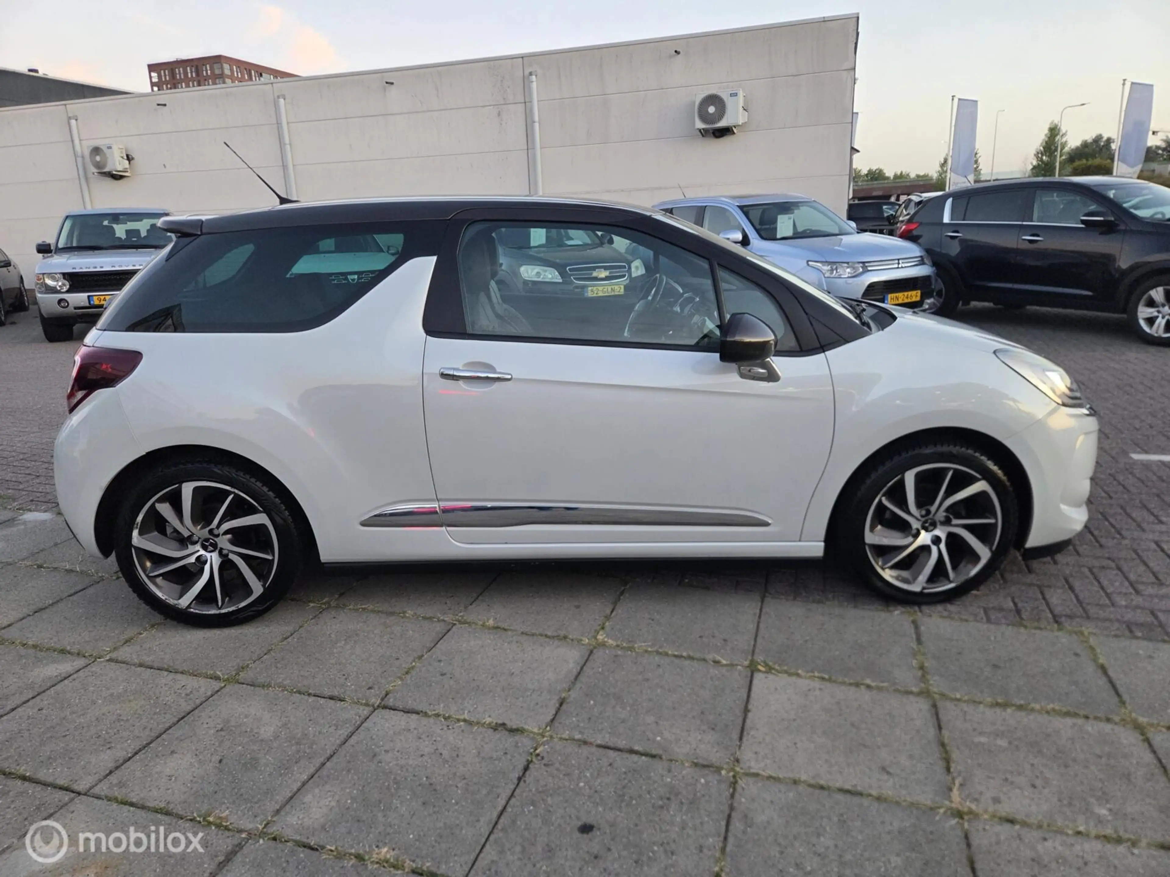 DS Automobiles DS 3 1.2 PureTech Sport Chic Camera/Nav/Leder/Xenon — photo 5