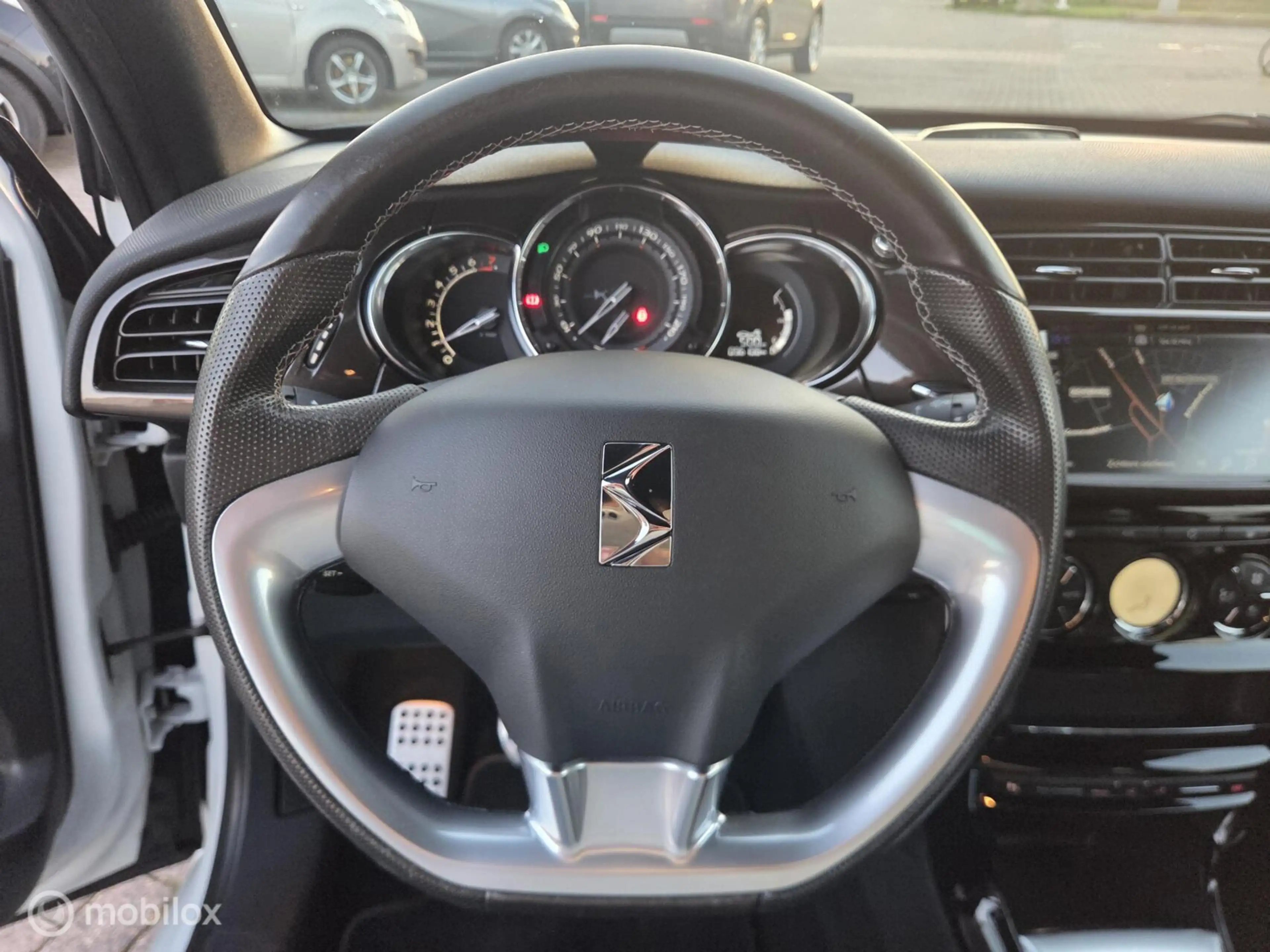 DS Automobiles DS 3 1.2 PureTech Sport Chic Camera/Nav/Leder/Xenon — photo 14