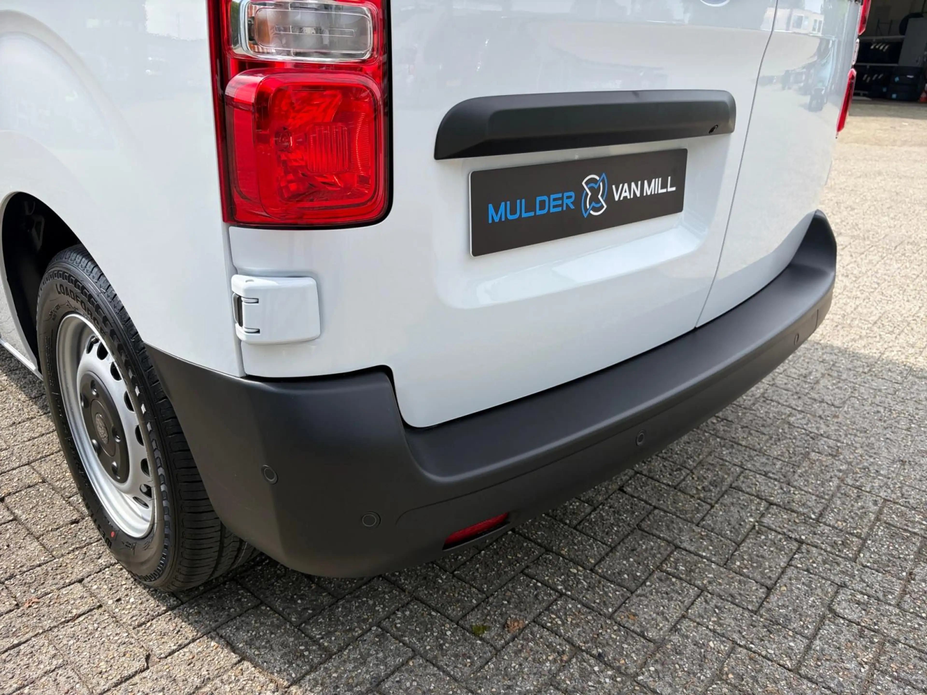 Peugeot e-Expert L2 75 kWh 136pk | ACTIE | 8 jaar garantie | 0% fin — photo 11