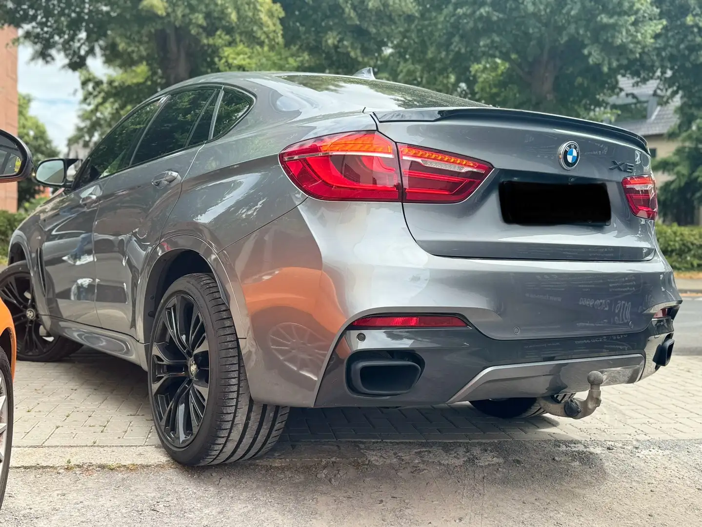 BMW X6 xDrive 40d / AHK / FINANZIERUNG / HUD / SOFTCLOSE Gris - 1
