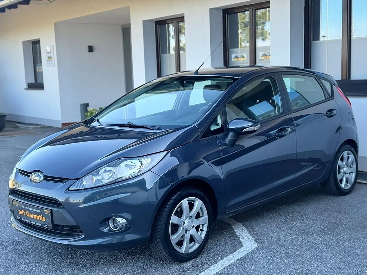 Ford Fiesta Trend 1,25 Blau - 2