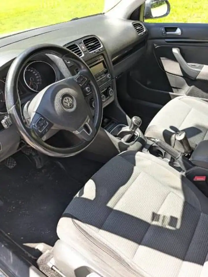 Volkswagen Jetta снимка Volkswagen Jetta