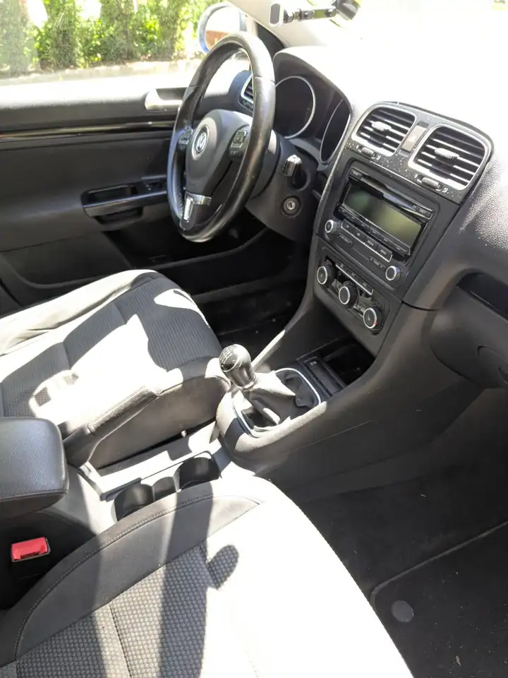 Volkswagen Jetta снимка Volkswagen Jetta