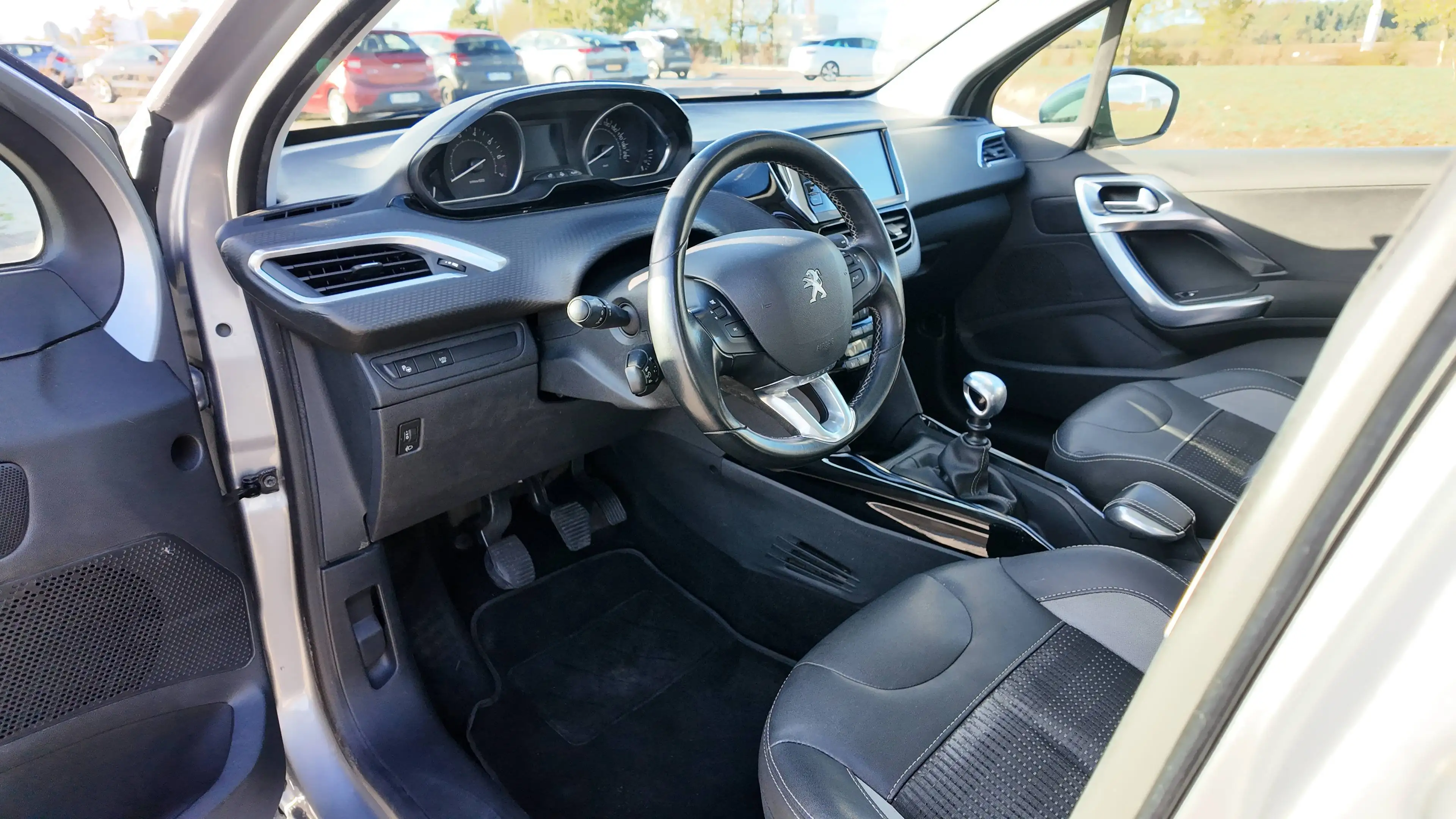 Peugeot 2008 2008 PureTech 130 Stop — photo 10