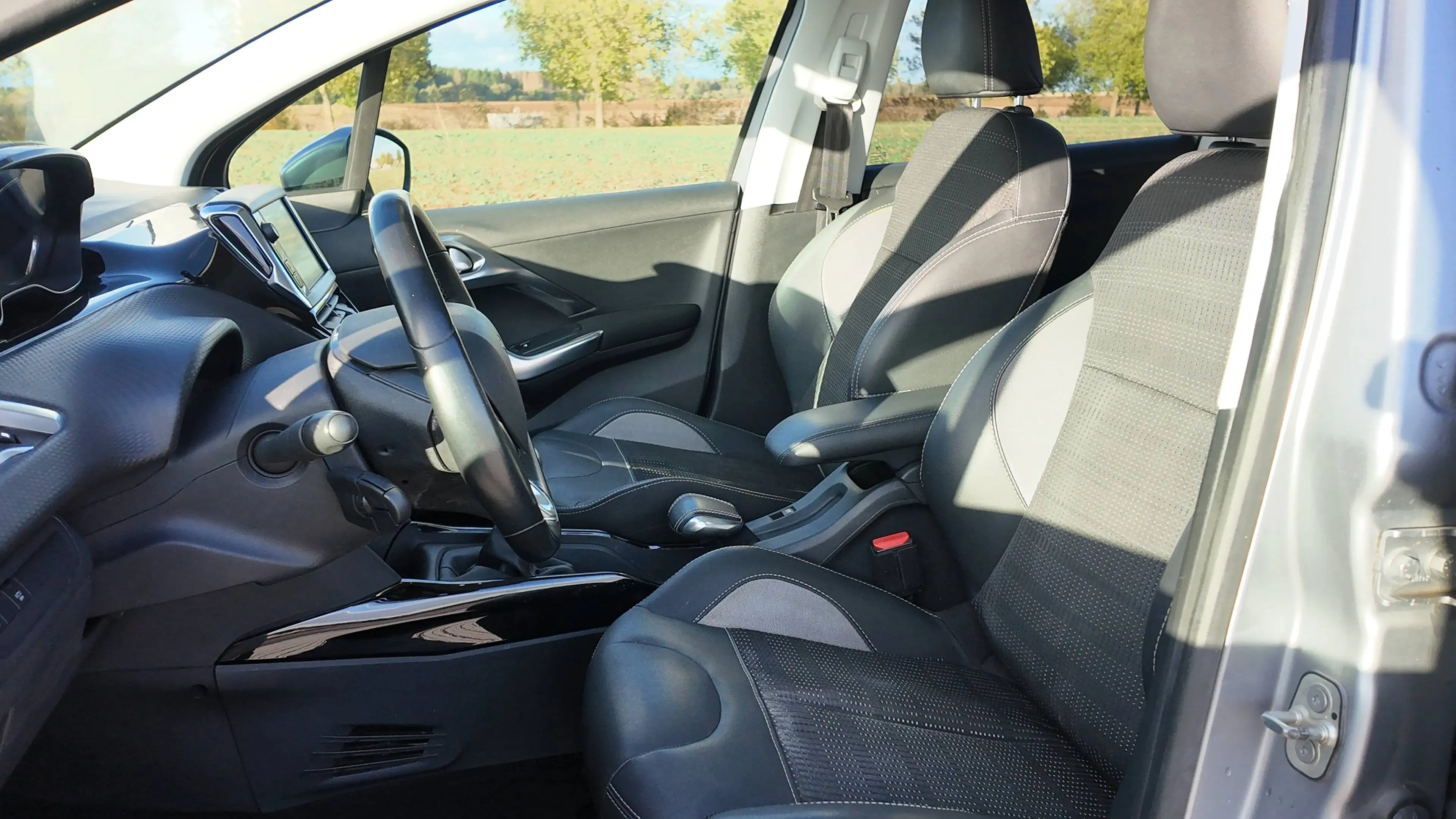 Peugeot 2008 2008 PureTech 130 Stop — photo 9