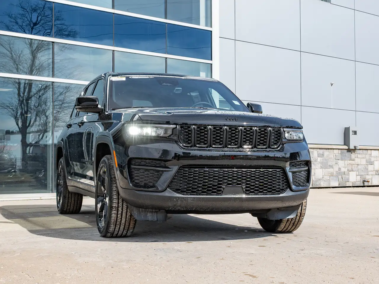 Jeep Grand Cherokee снимка Jeep Grand Cherokee