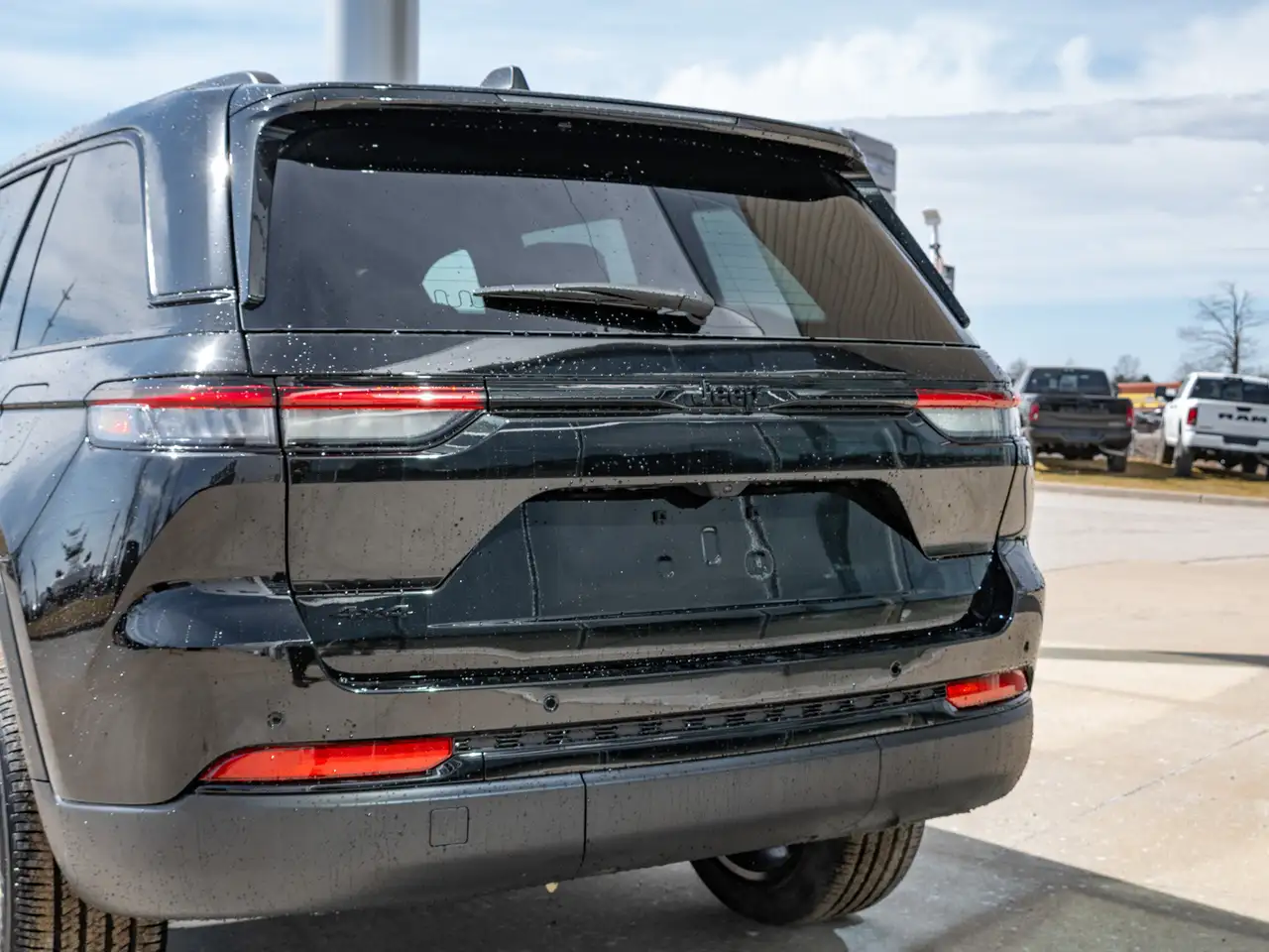 Jeep Grand Cherokee снимка Jeep Grand Cherokee