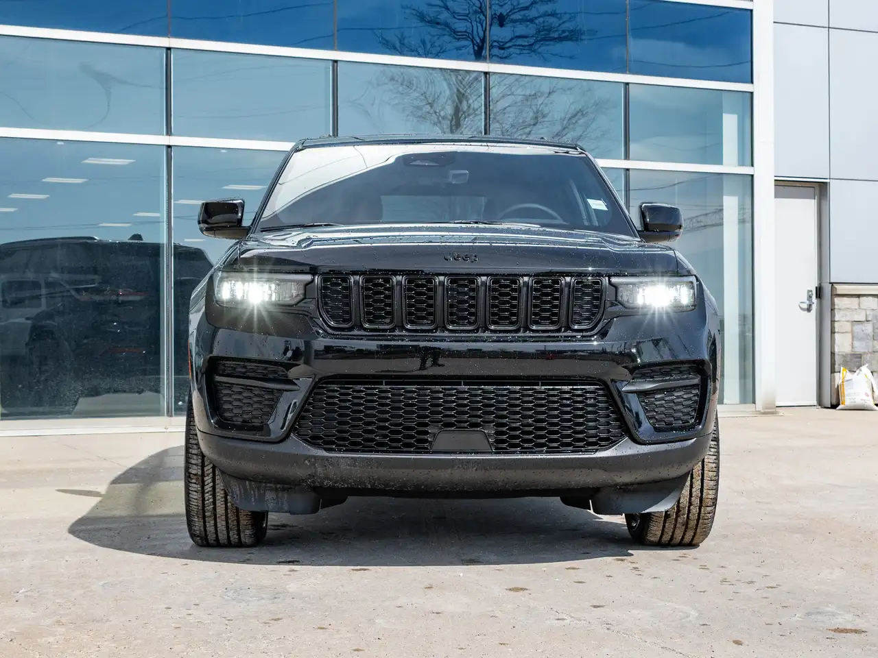Jeep Grand Cherokee снимка Jeep Grand Cherokee