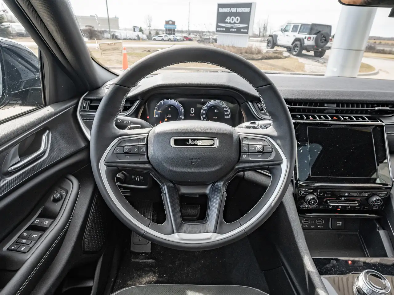 Jeep Grand Cherokee снимка Jeep Grand Cherokee