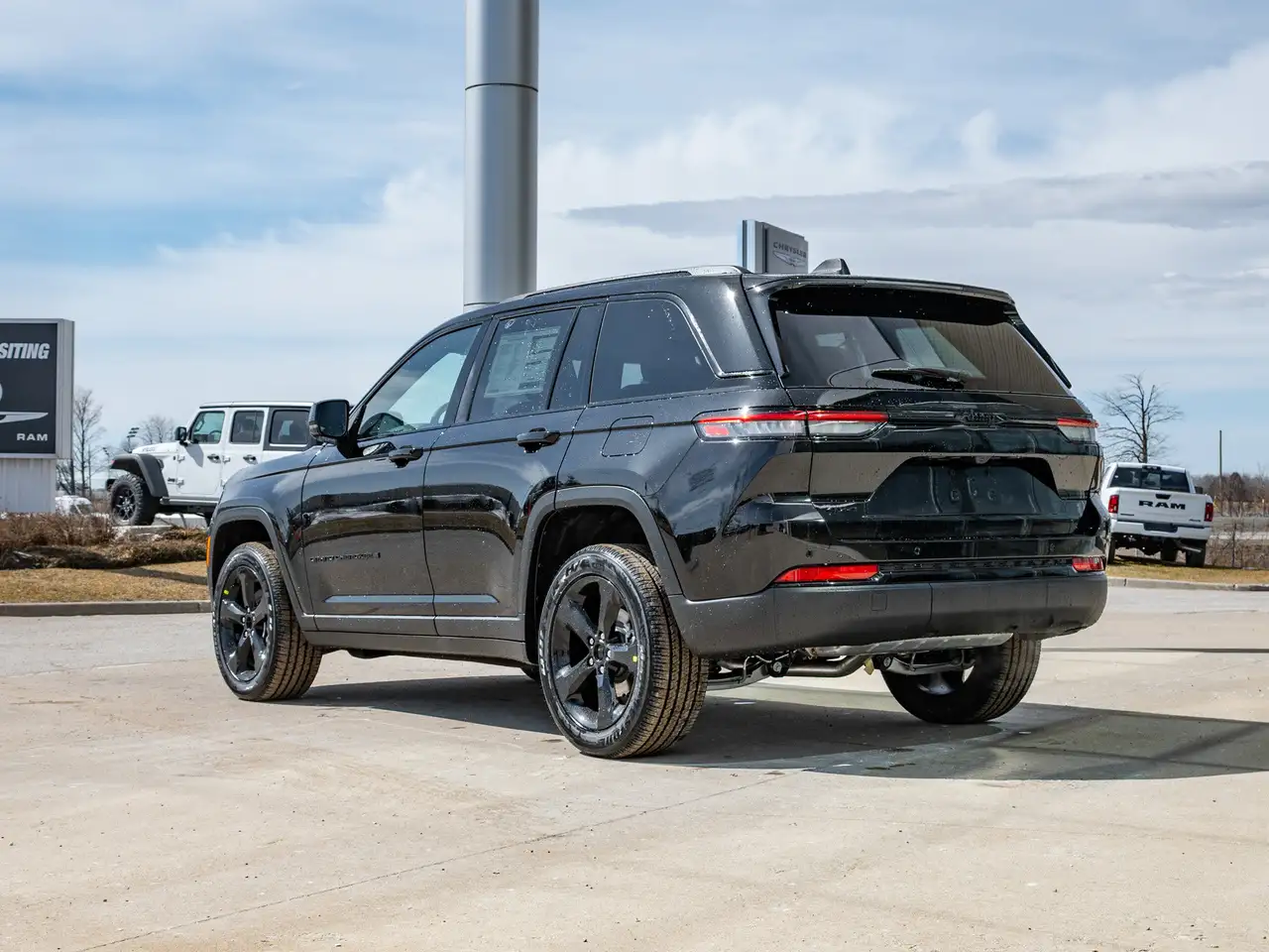 Jeep Grand Cherokee снимка Jeep Grand Cherokee