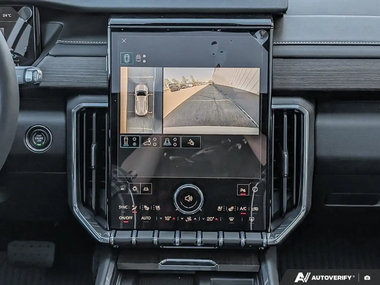 GMC Acadia снимка GMC Acadia