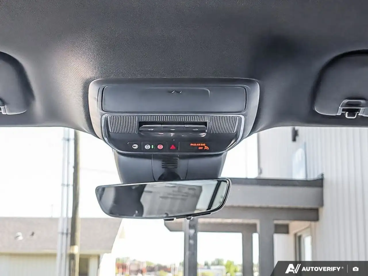 GMC Acadia снимка GMC Acadia