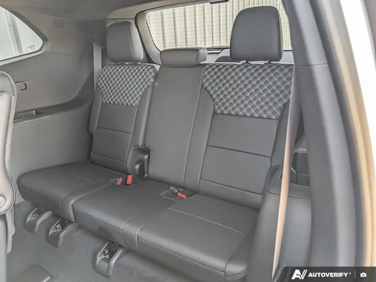 GMC Acadia снимка GMC Acadia