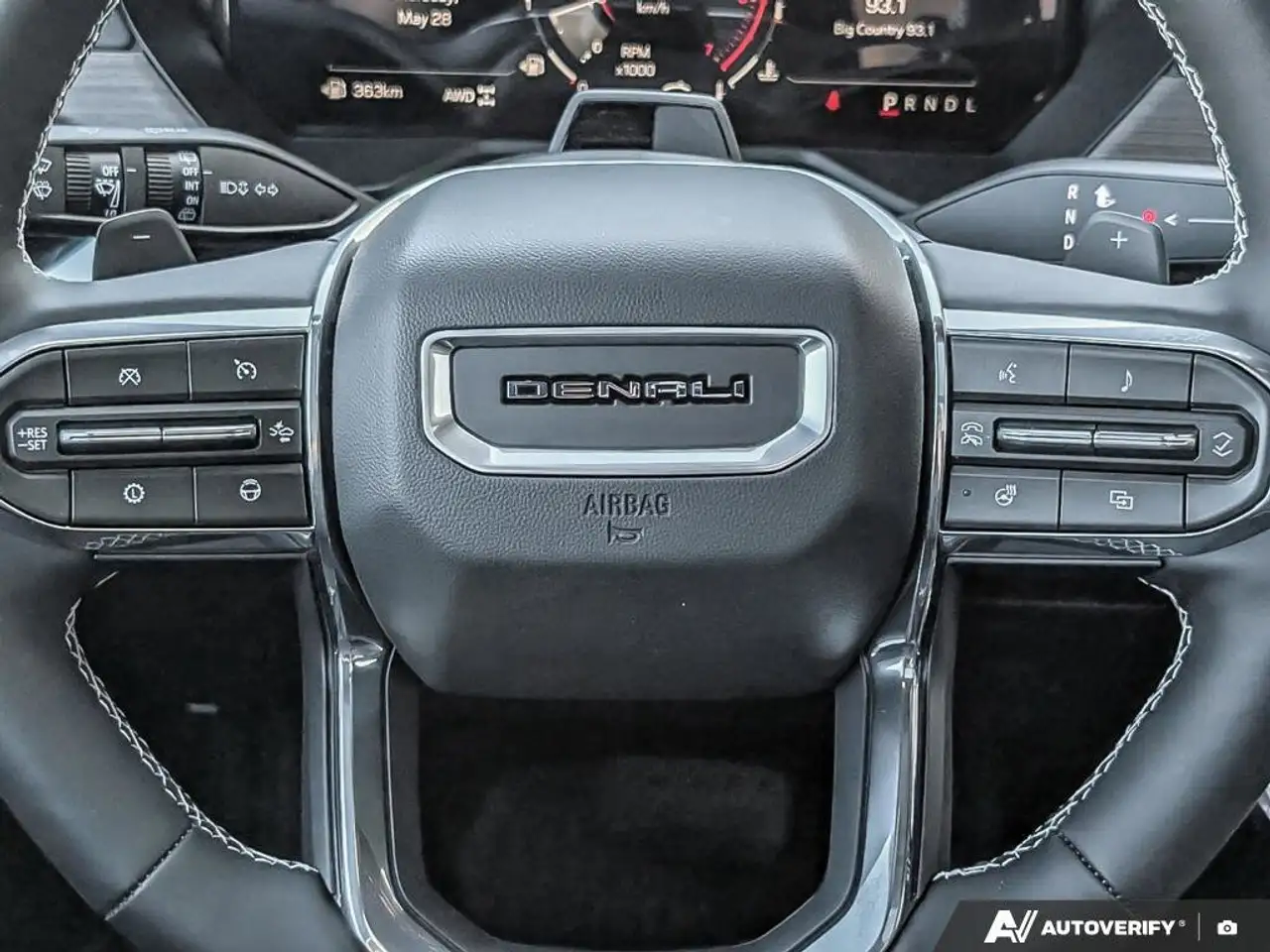 GMC Acadia снимка GMC Acadia