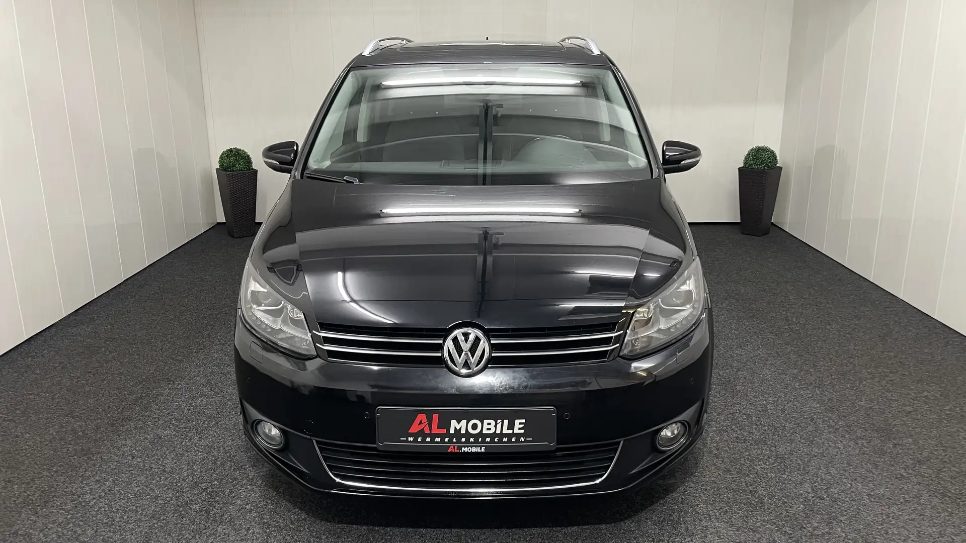 Volkswagen Touran Highline 1.4 TSI XENON SHZ NAVI TEMP KAMERA Noir - 2