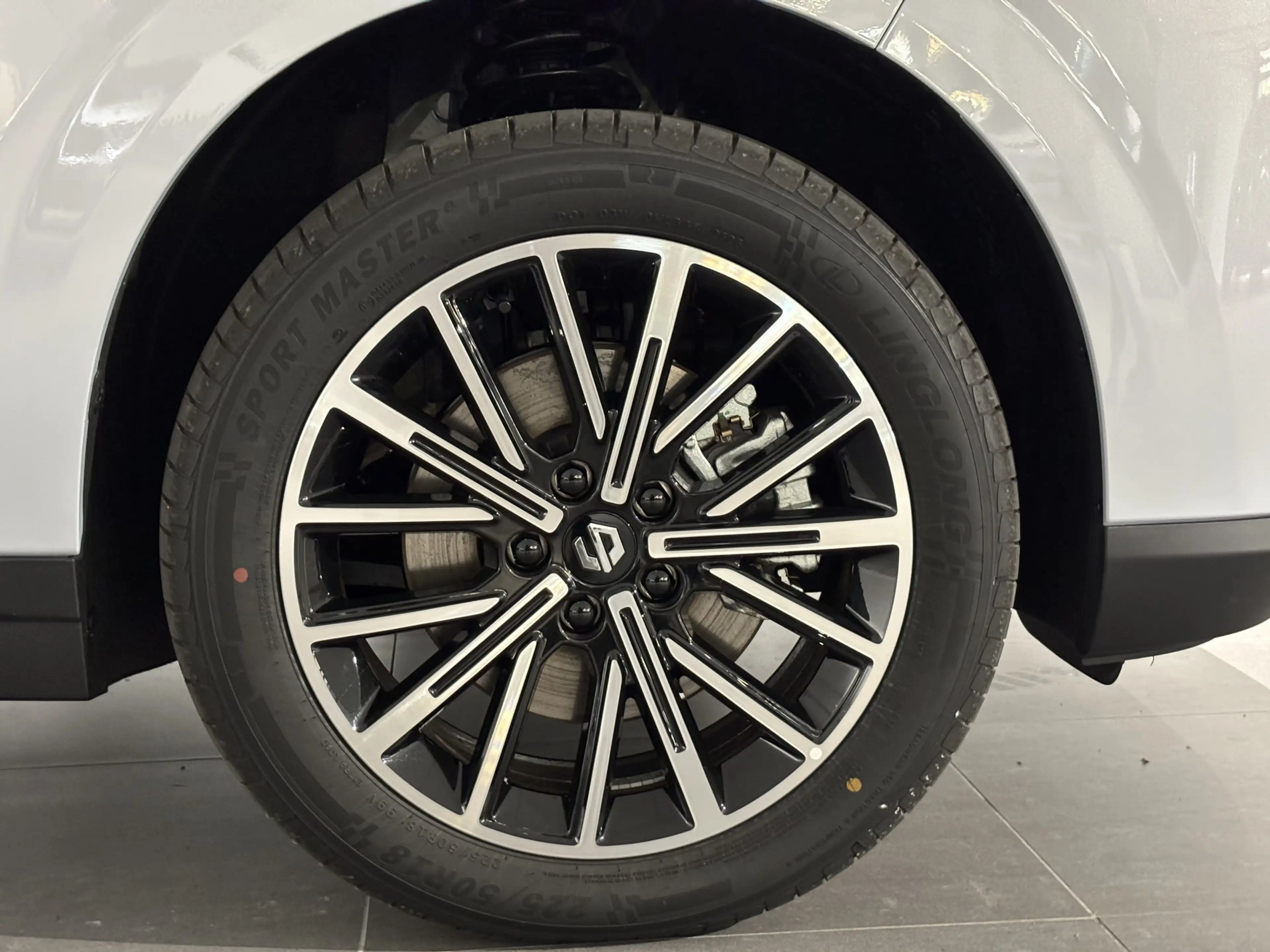 Leapmotor B10 Design ProMax 67.1 kWh Grote accupakket met actier — photo 5