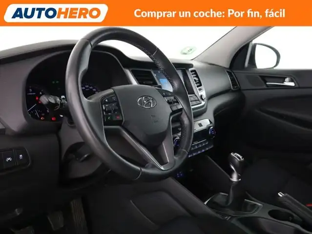 Hyundai Tucson view 12