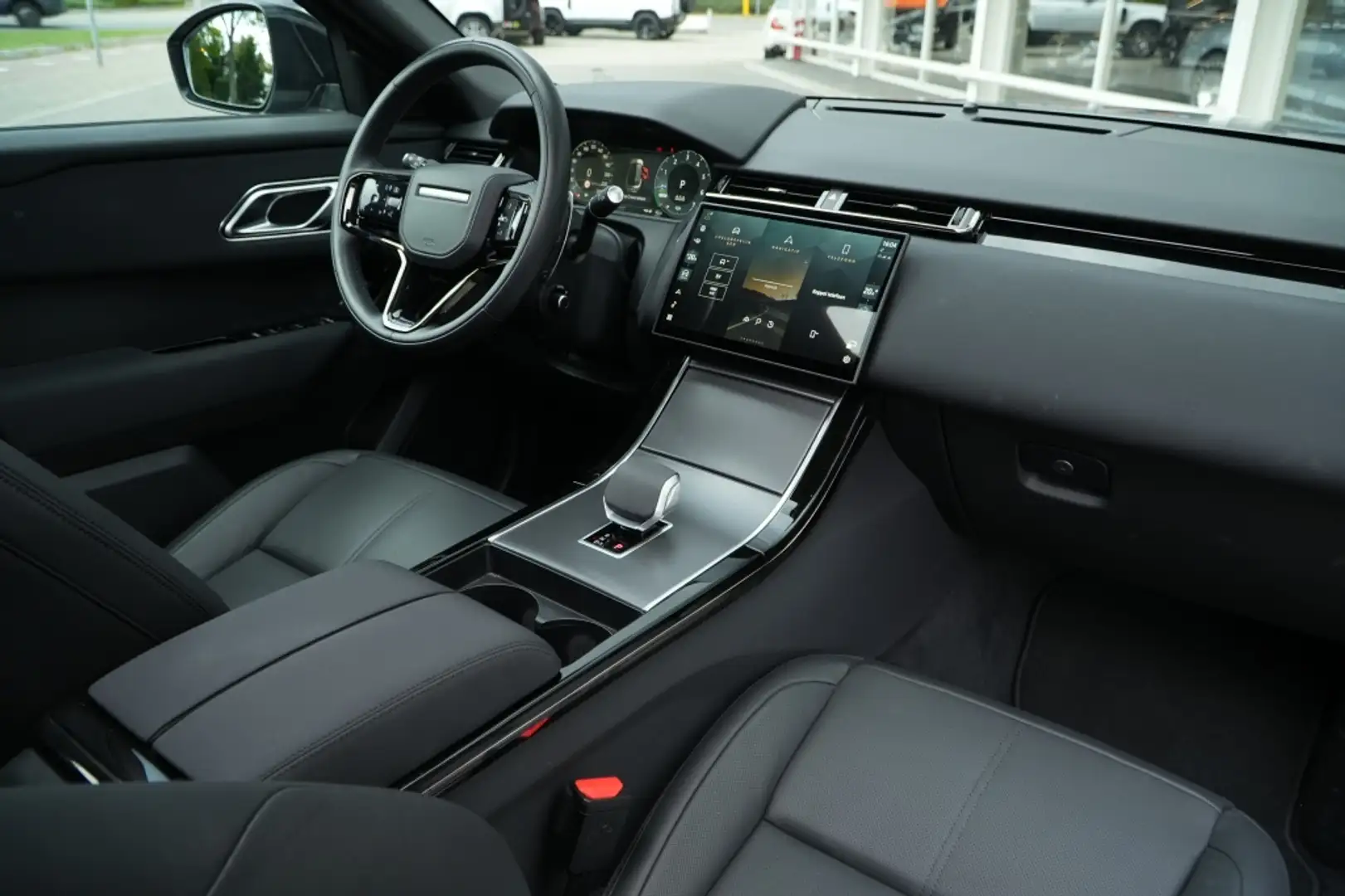 Land Rover Range Rover Velar 2.0 P400e AWD Dynamic SE I Pano I ACC I 5 jaar fab Grijs - 2