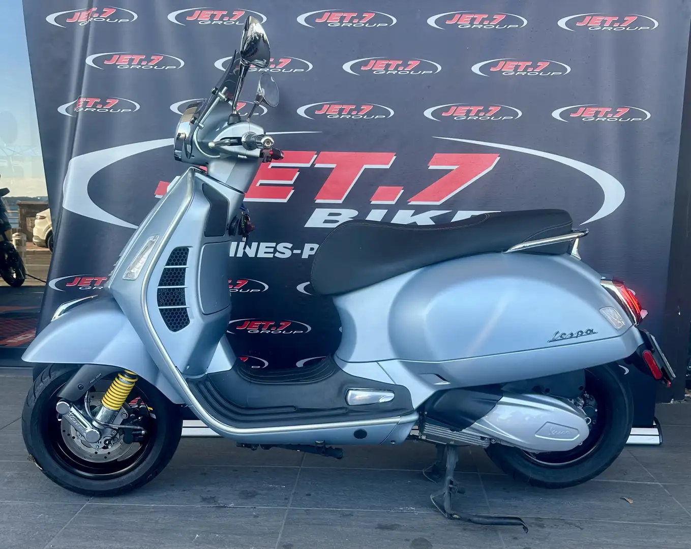 Piaggio GTS 300 Gris - 2