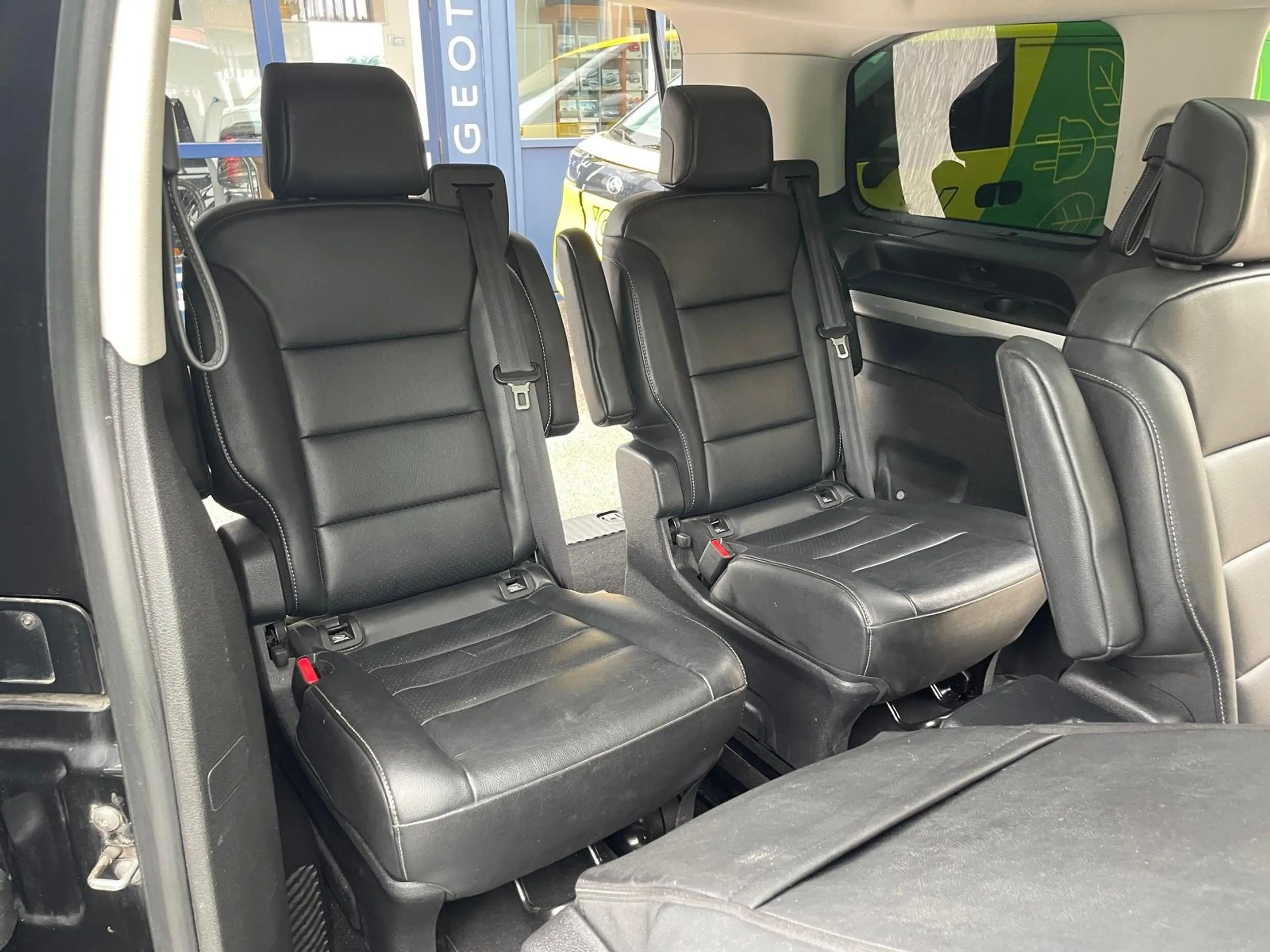 Peugeot Traveller Traveller Business VIP L2 BlueHDI 180 S — photo 8