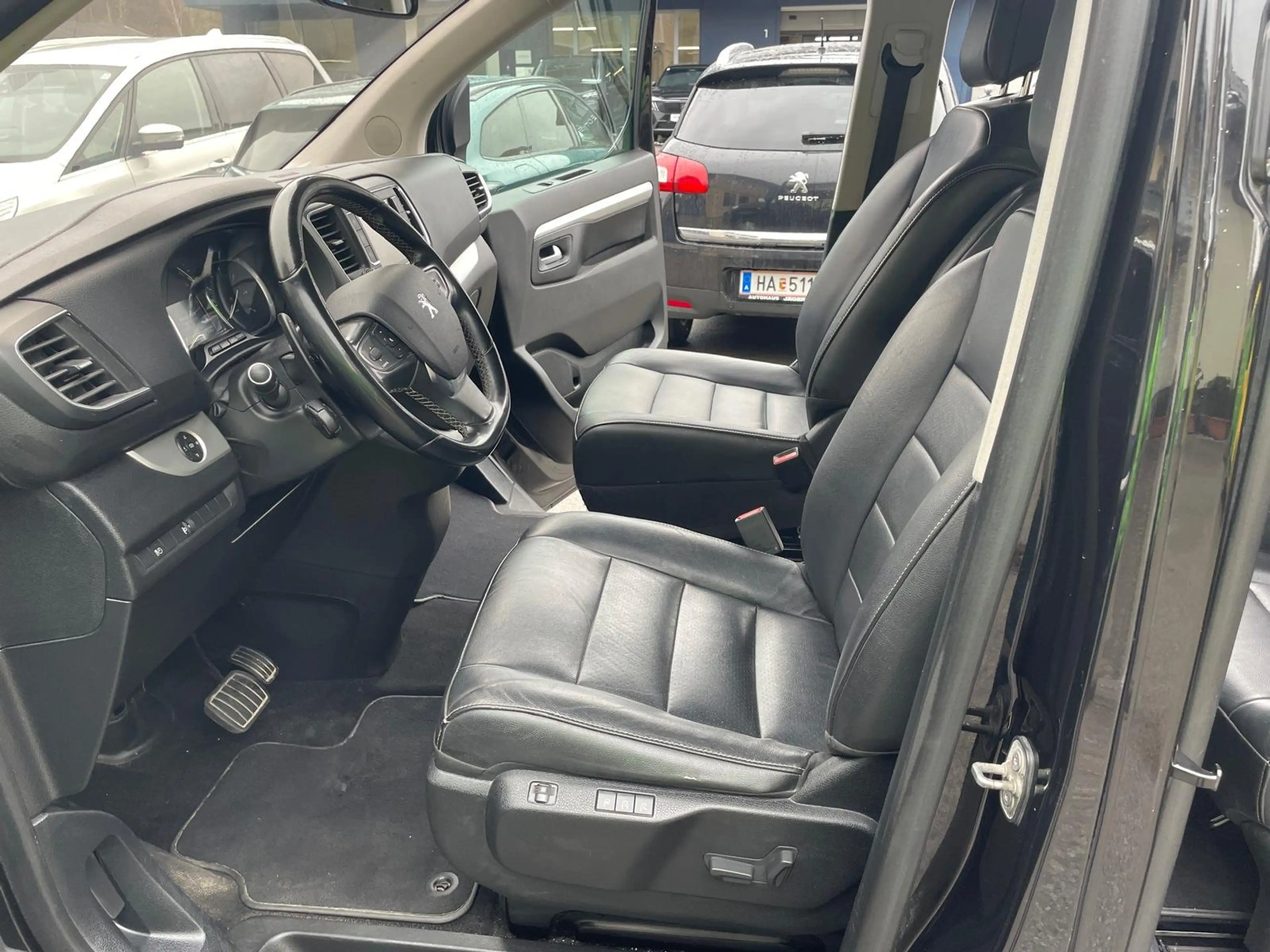 Peugeot Traveller Traveller Business VIP L2 BlueHDI 180 S — photo 7