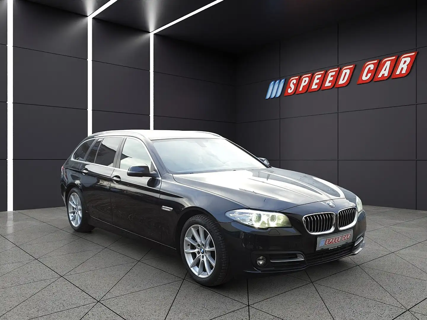 BMW 530 d xDrive Österreich-Paket Touring Aut. Schwarz - 2