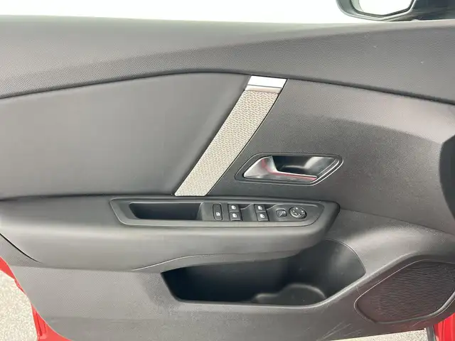 Citroen C4 view 11